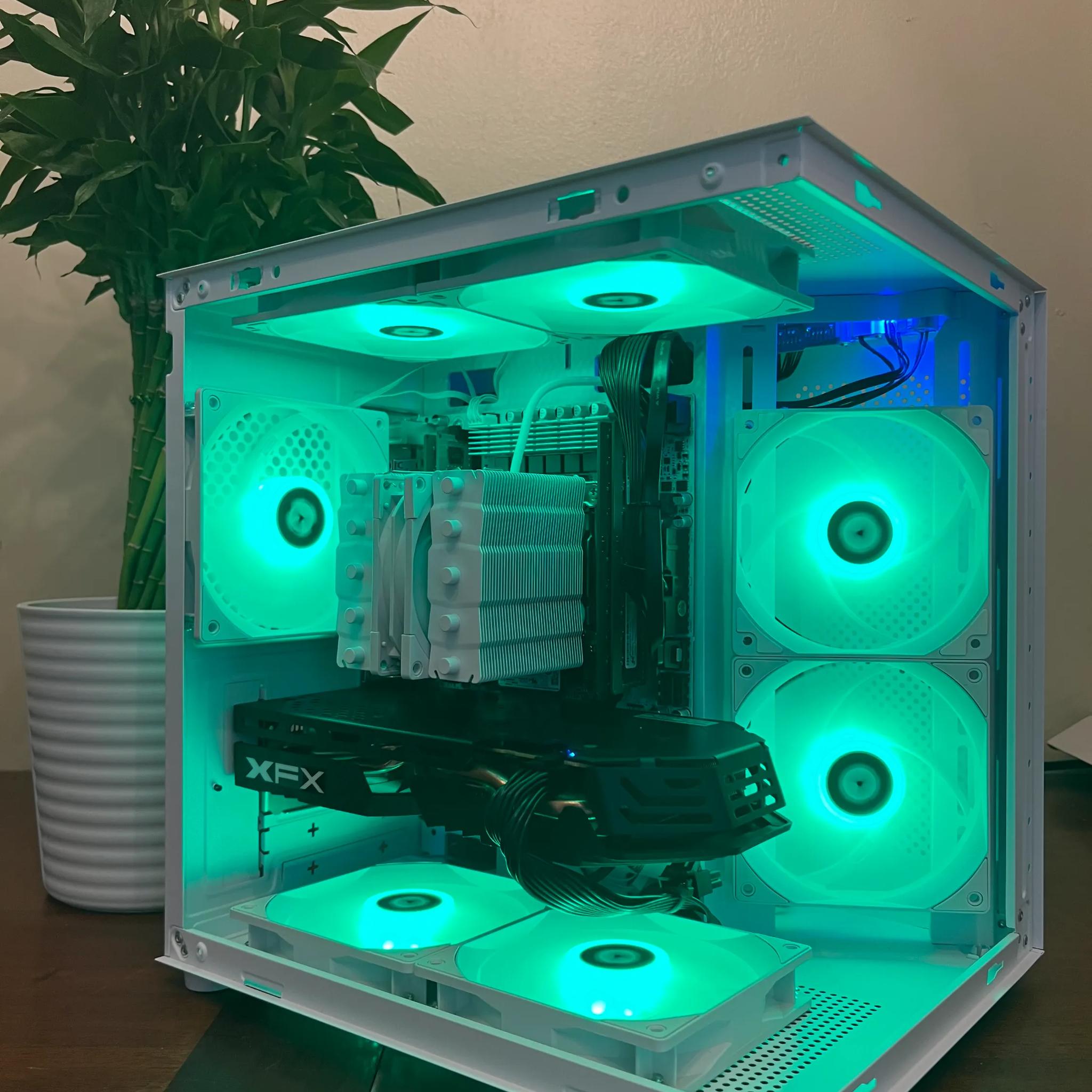 Intel 10 Core White Gaming PC RX 580 1tb Storage 32GB RAM WIFi WINDOWS 11 Pro