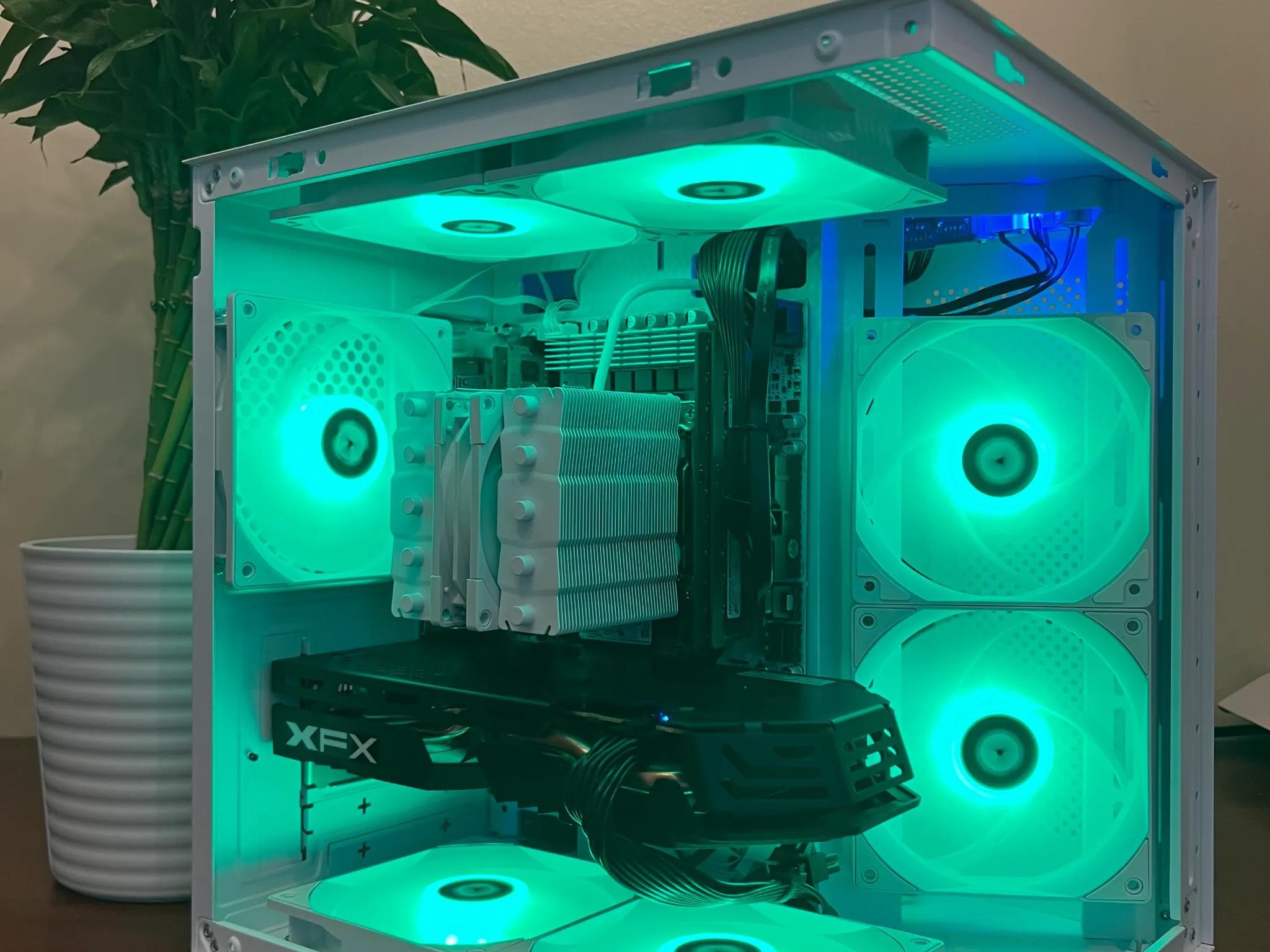 Intel 10 Core White Gaming PC RX 580 1tb Storage 32GB RAM WIFi WINDOWS 11 Pro