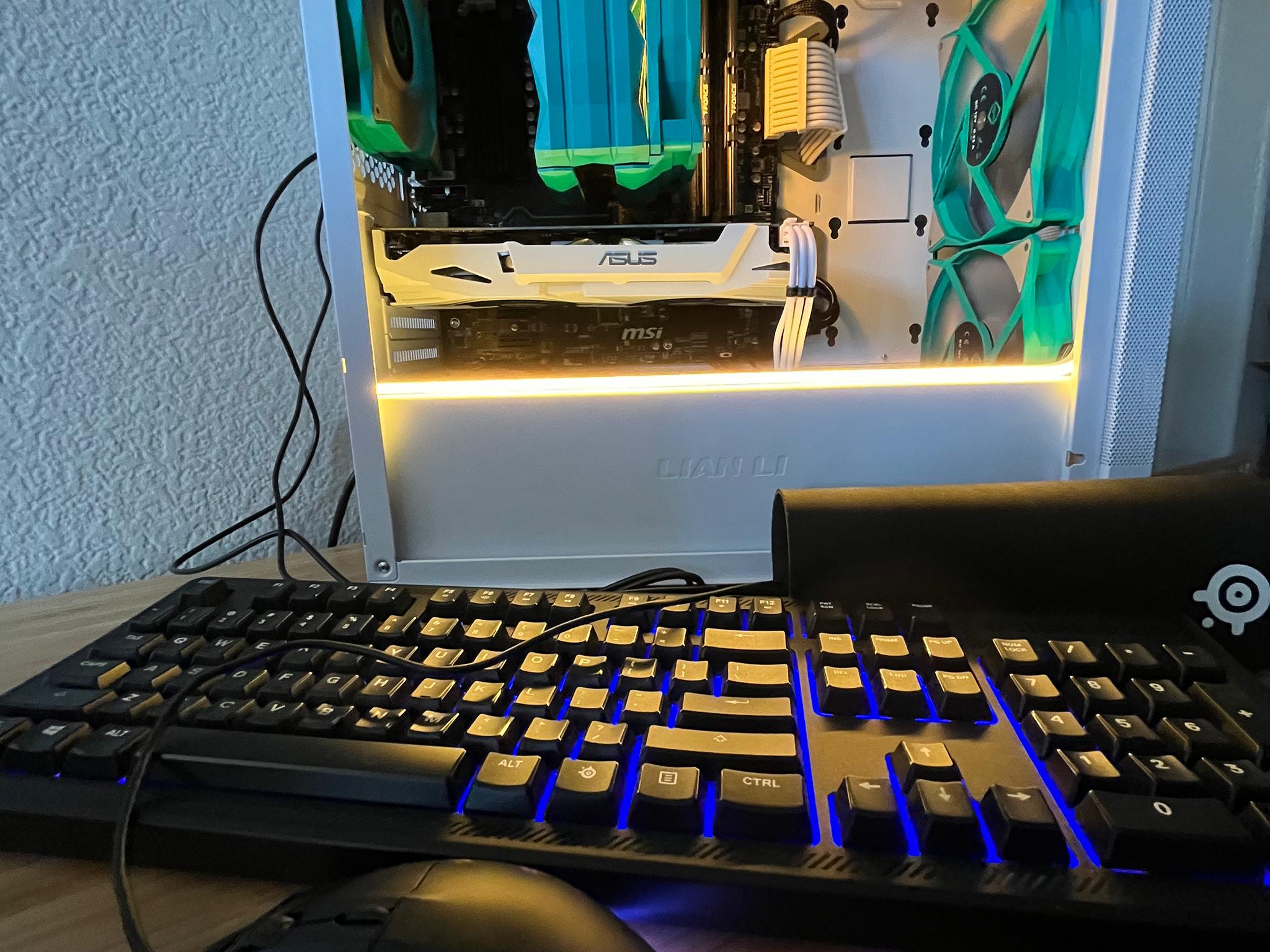 White-Out V2 Entry Budget Ryzen 5 3600 & GTX 1060 6GB
