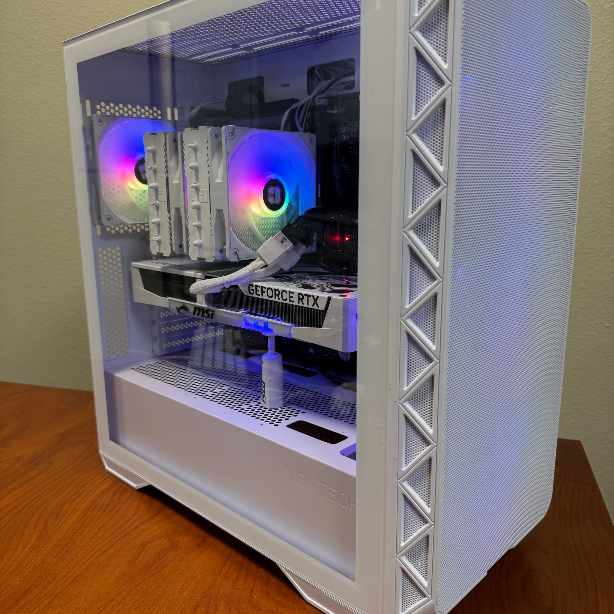RTX 5070 - R5 9600X - 32gb DDR5 6000 - 2TB NVME SSD - 3x 140mm RGB fans