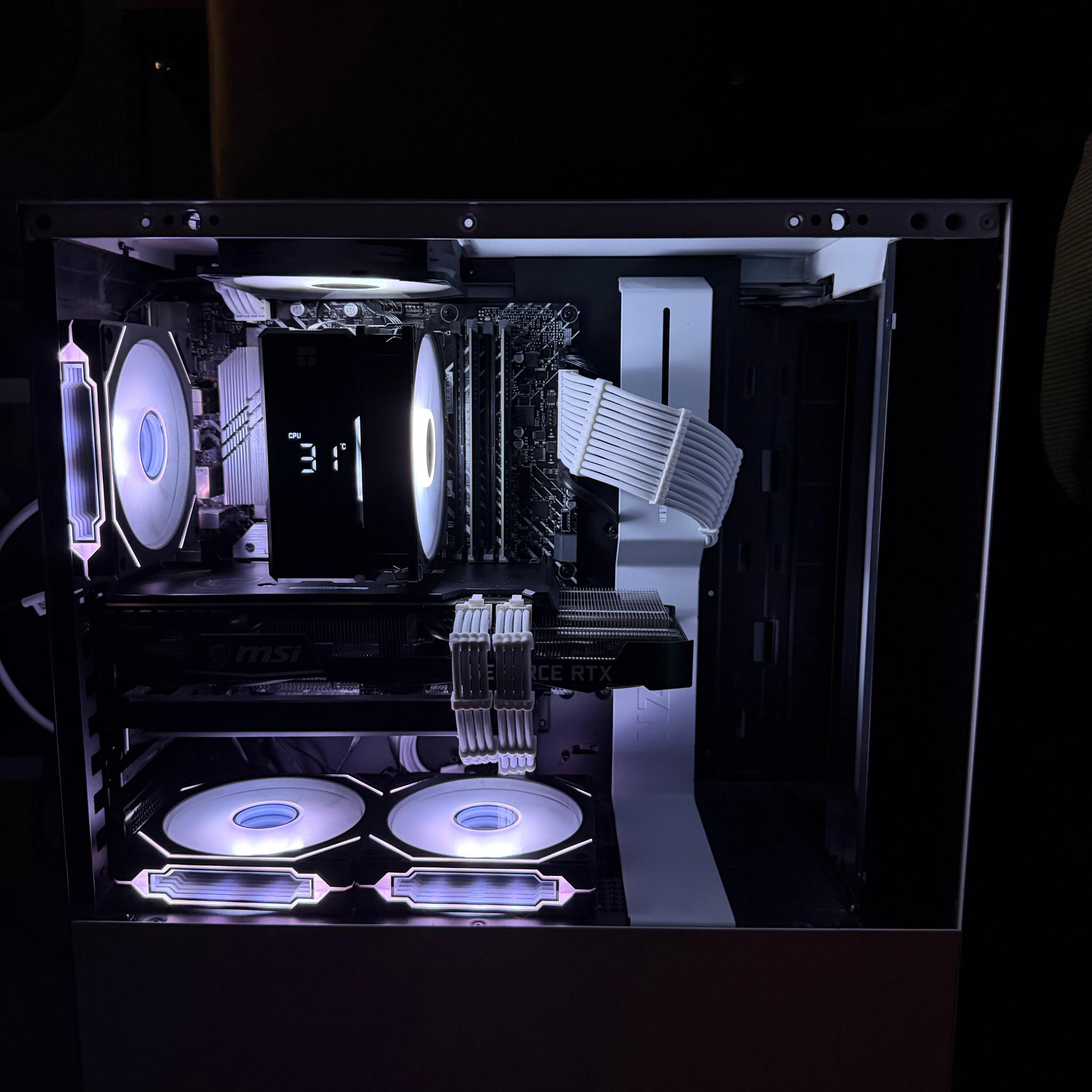 Custom White Gaming PC | RTX 3070 | i5-12400F | 2.25TB | WiFi | Windows 11 | Plug & Play