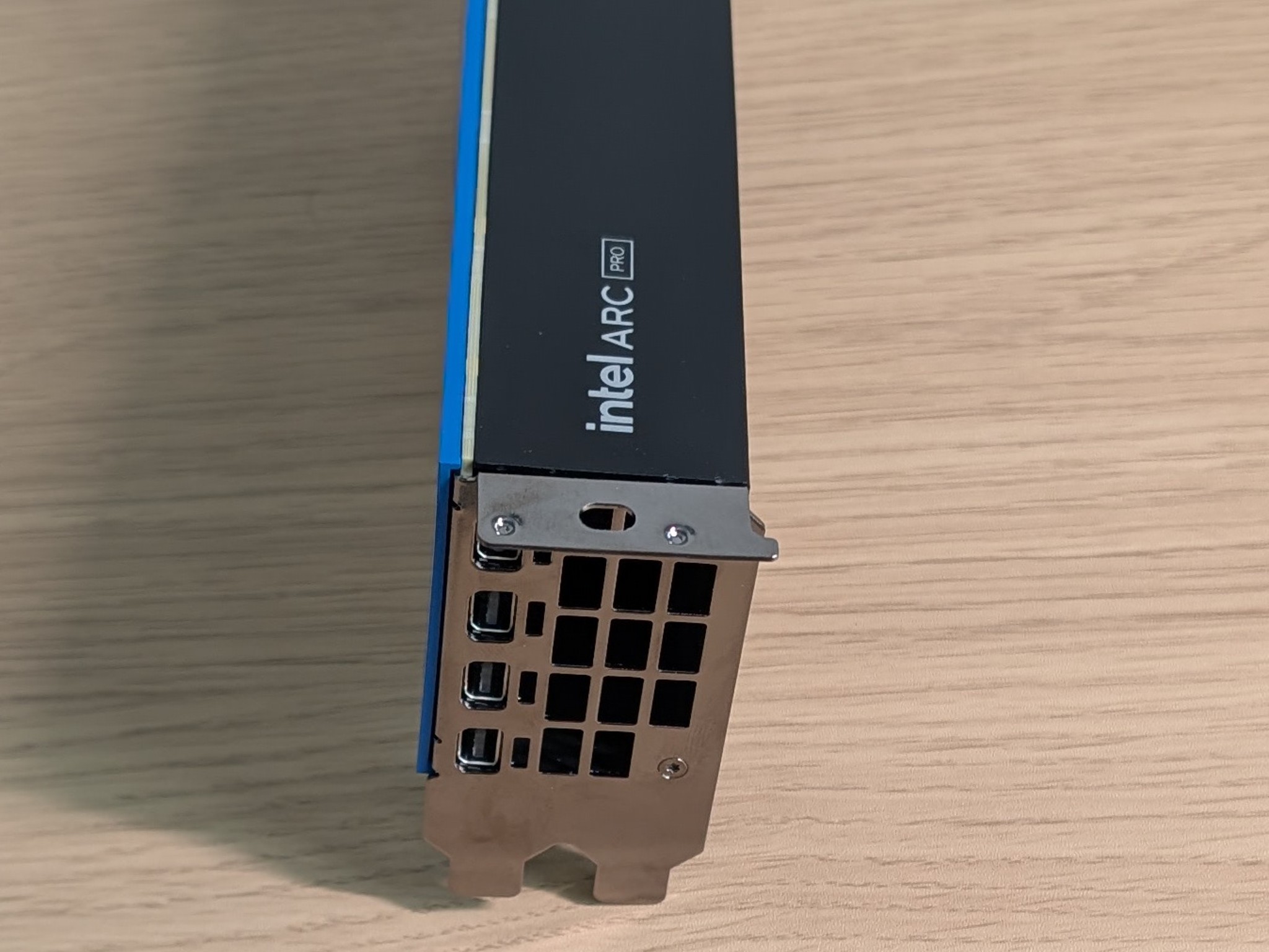 Intel Arc Pro B50