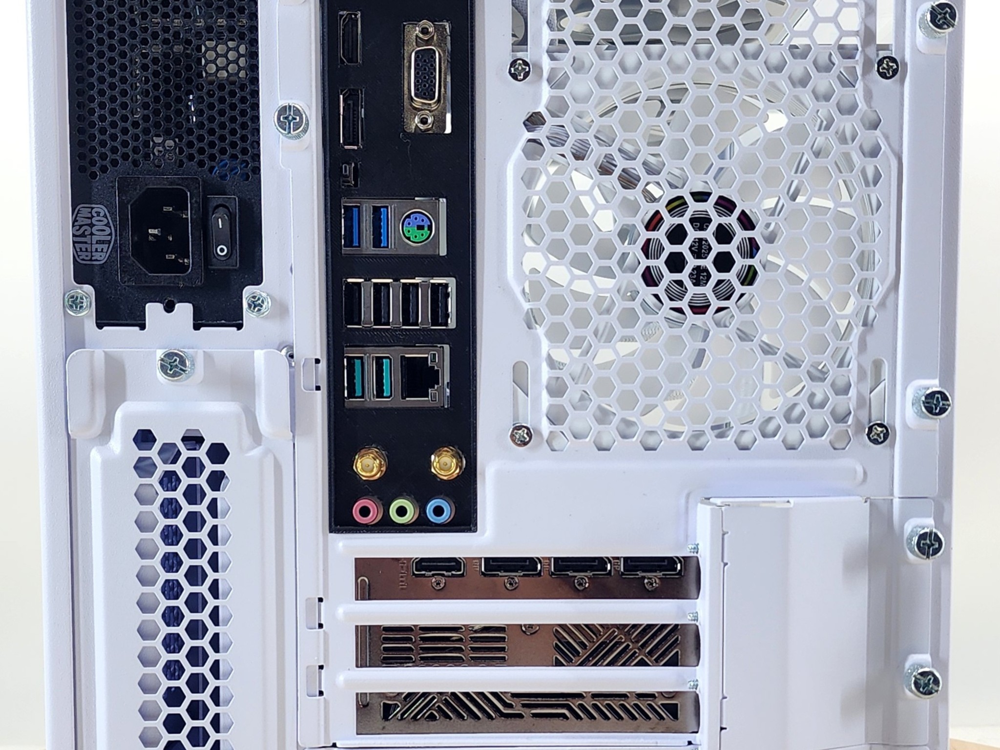 Gaming PC Ryzen 7 7800X3D 32GB RAM 2TB SSD RTX 5070 Ti 16GB Windows 11 Computer