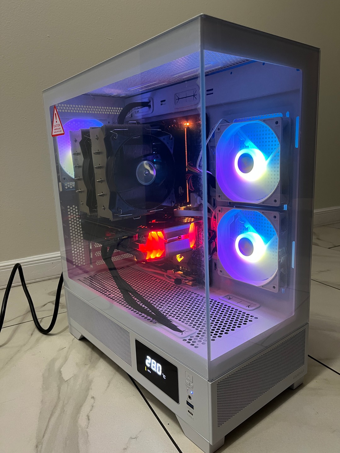 AMD RX 6600 XT, Intel Core i7-8700k, 16GB RAM, 1TB SSD, High FPS