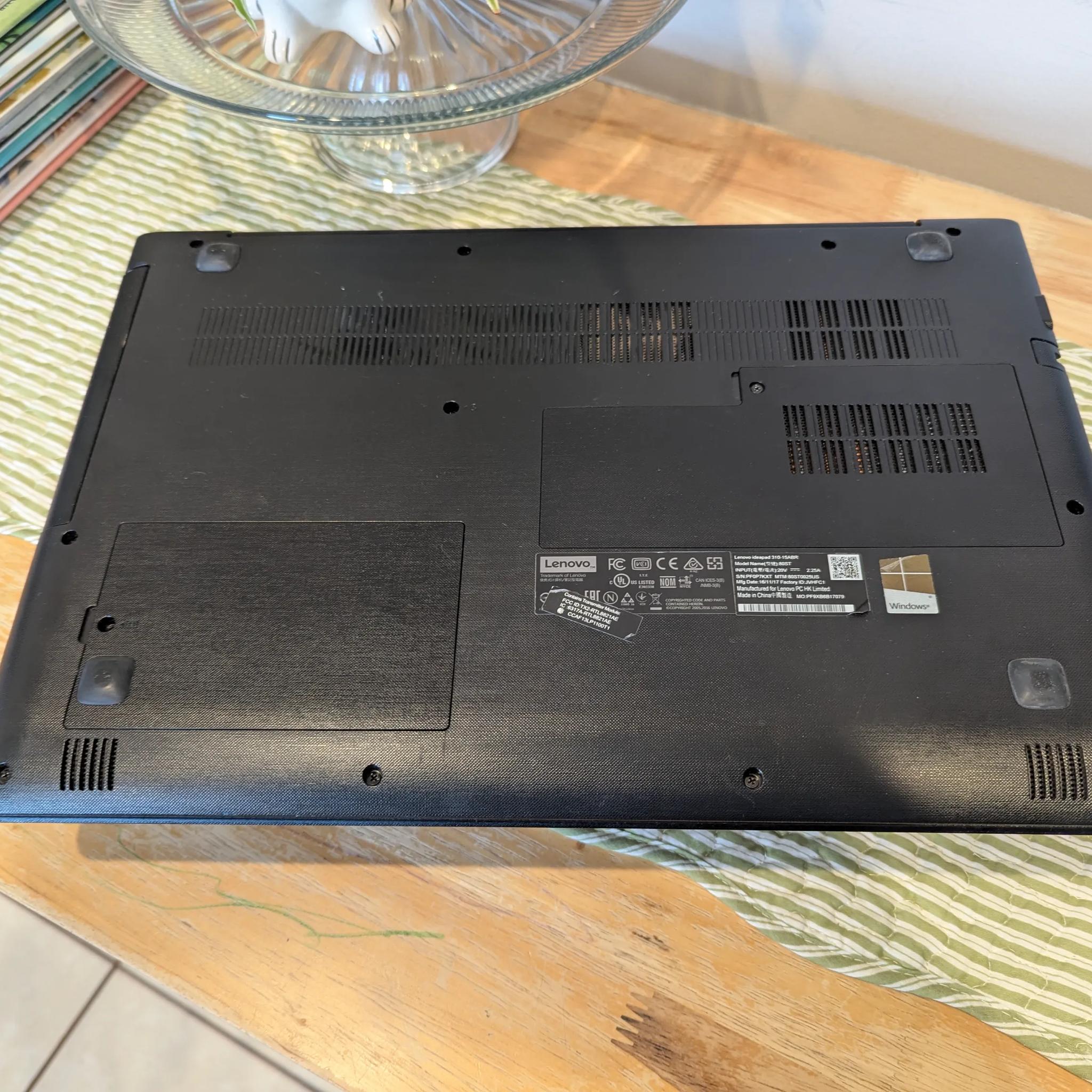 Lenovo 310 - AMD A10 9600p 12GB RAM - 128GB SSD Laptop 15.6 inch 15abr