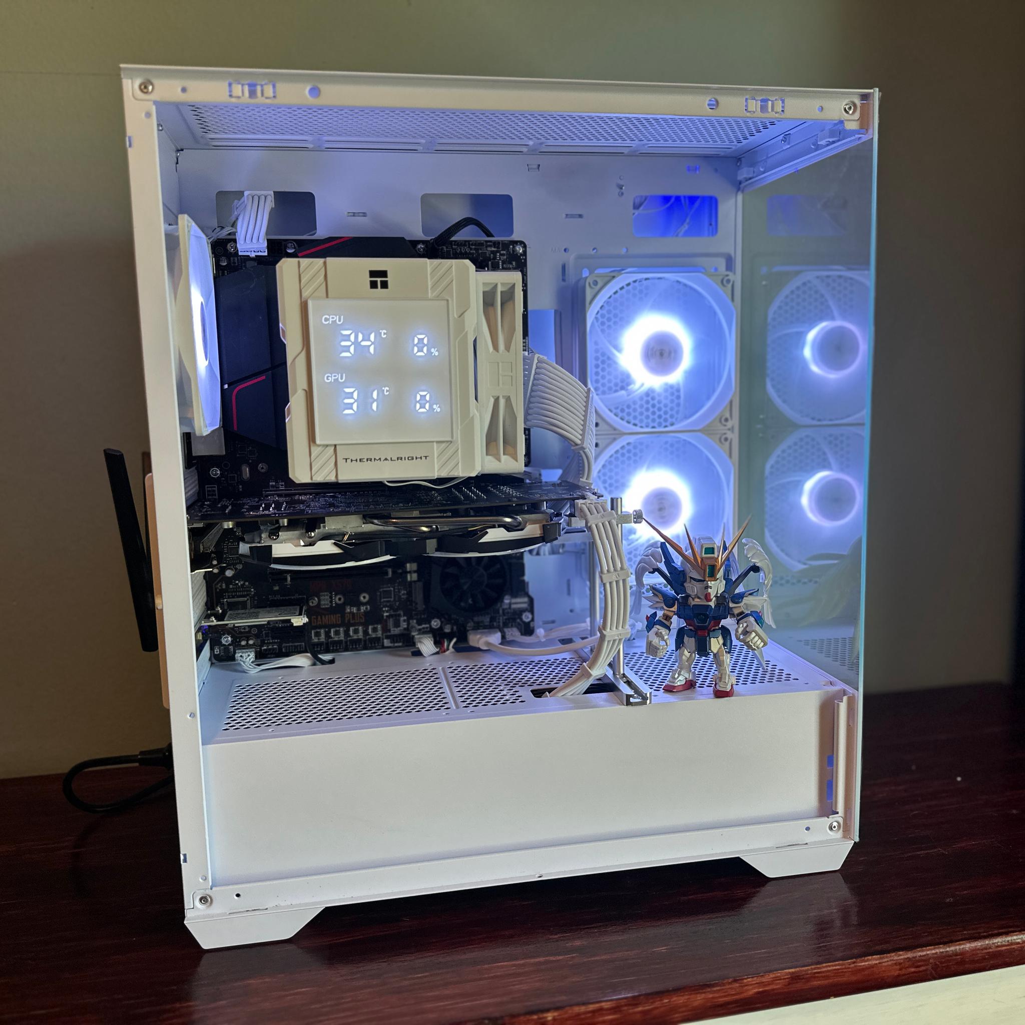 Moon Knight | Ryzen 5 3600 | RX580 8GB | 16GB RAM | 512GB NVME | WiFi