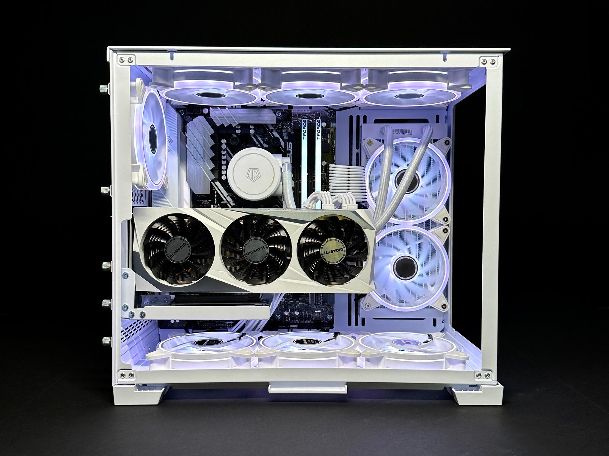 Snowball (RTX 3070 | Ryzen 7 3700x | 16gb RAM)
