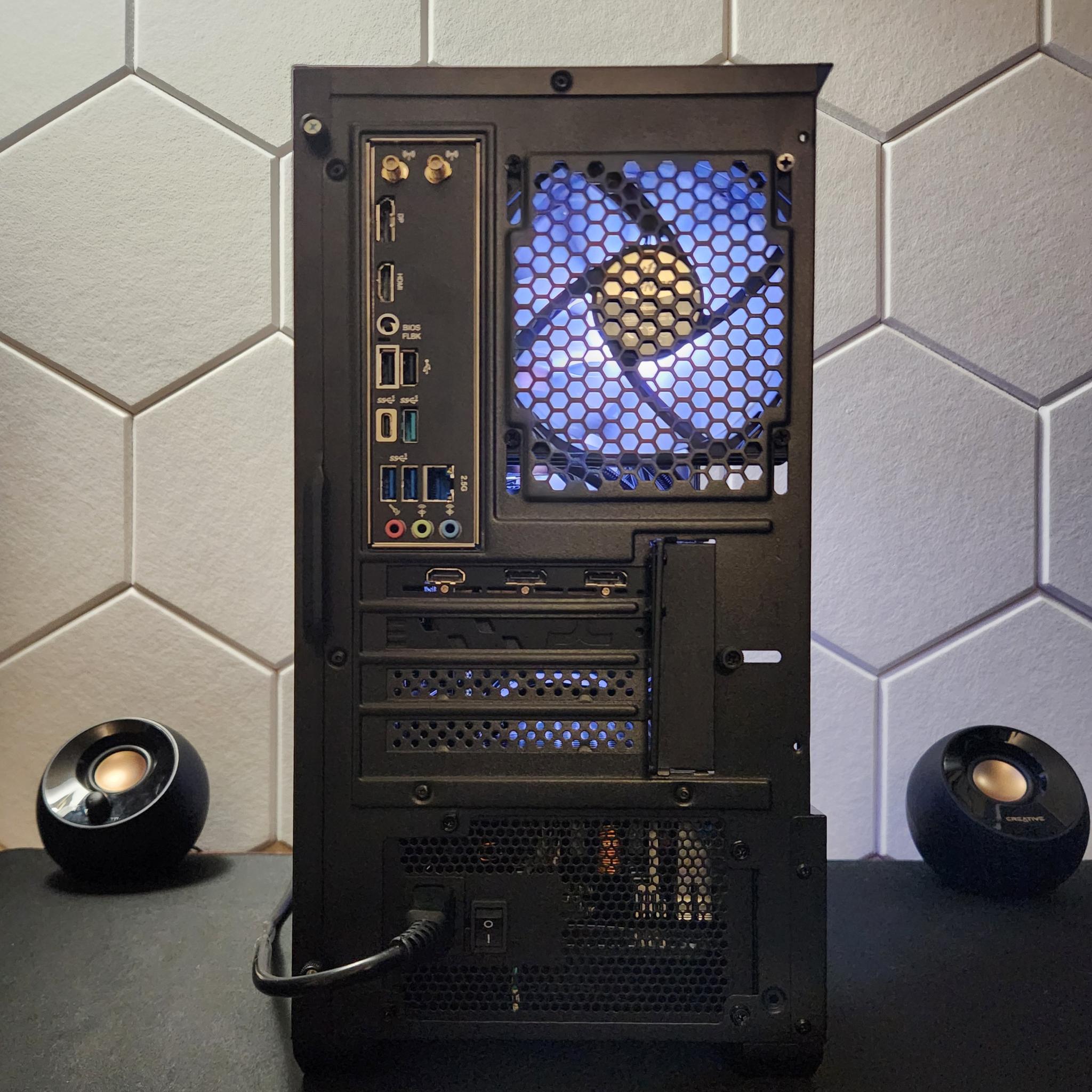 RX 9060XT 16GB | Ryzen 5 7600X | 32GB DDR5 6000Mhz | 1Tb SSD | WIFI+BT