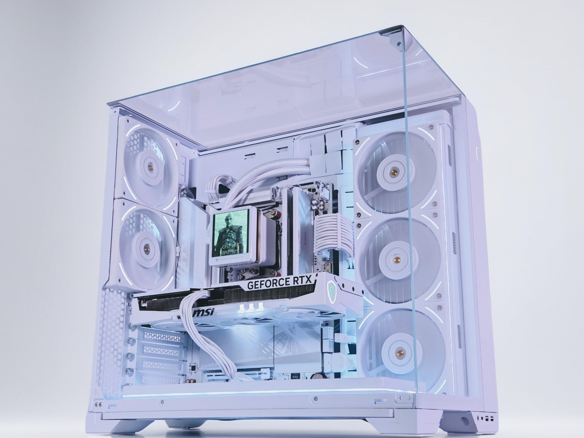 🧊👑 Night King 3🧟‍♂️🗡️ Nvidia RTX 5070 Ti 16GB❄️AMD Ryzen 7 9850X3D❄️32GB DDR5❄️2TB NVME