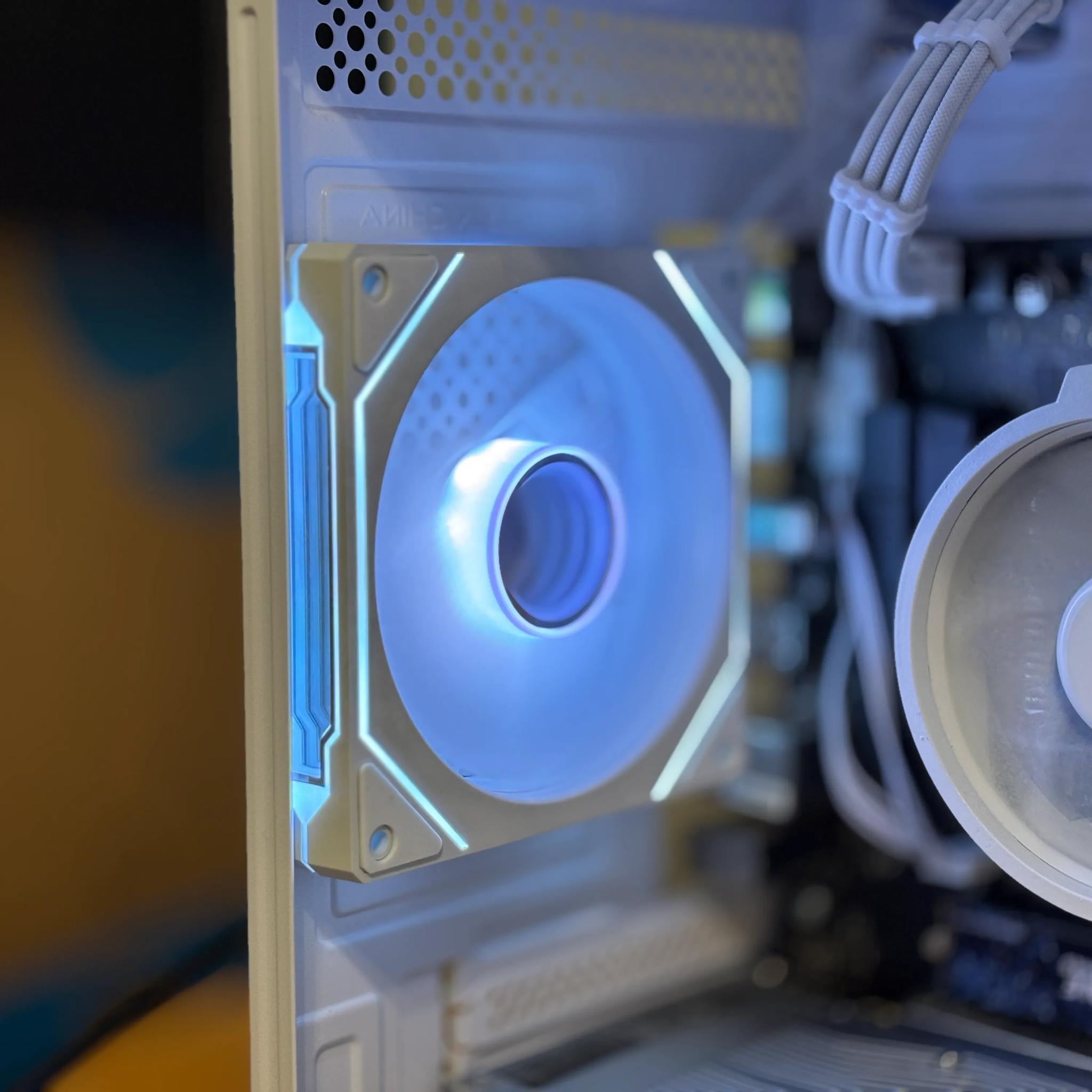 White Founders Edition RTX Gaming PC