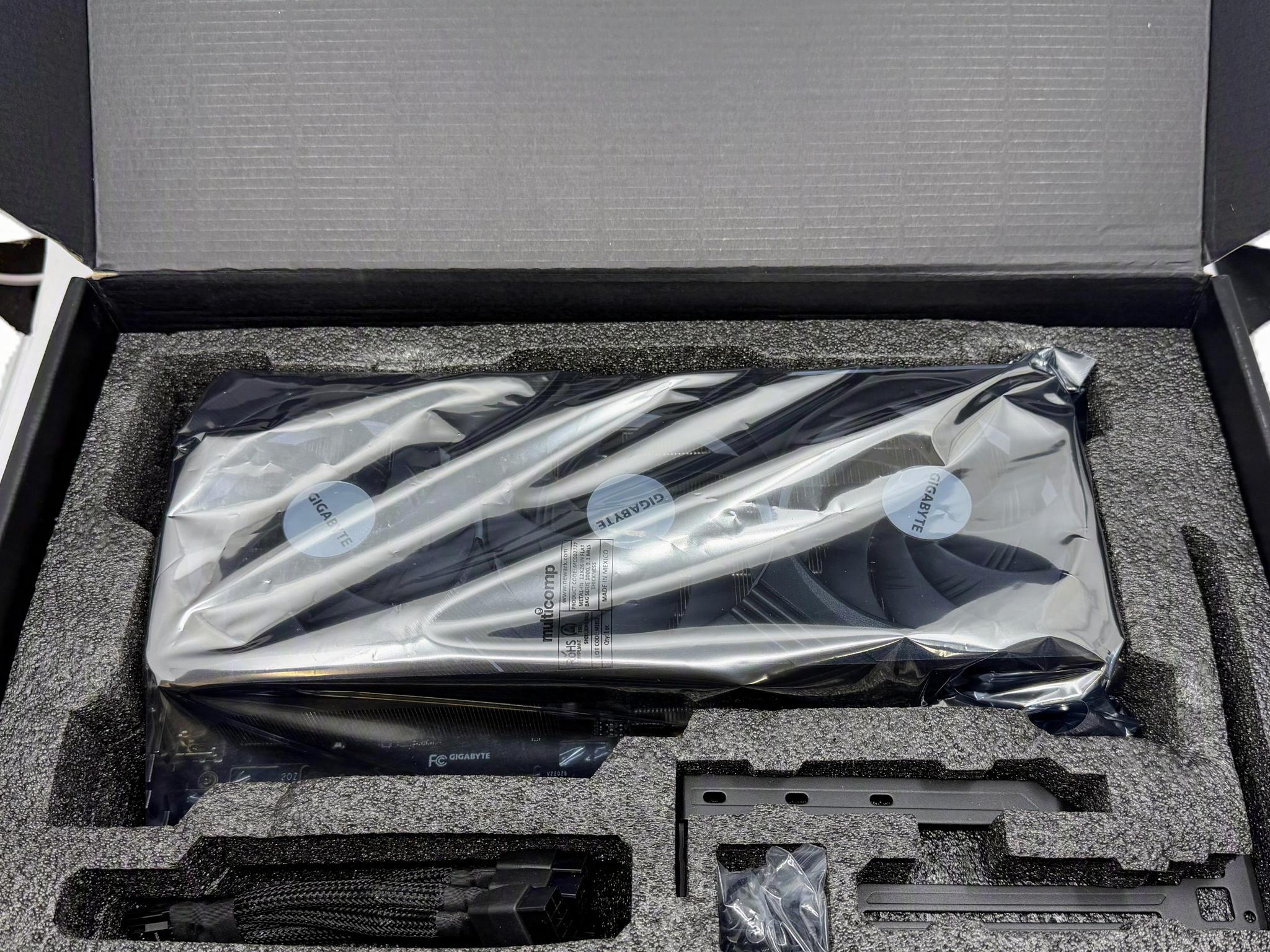 NVIDIA GeForce RTX 4090 - Image 3