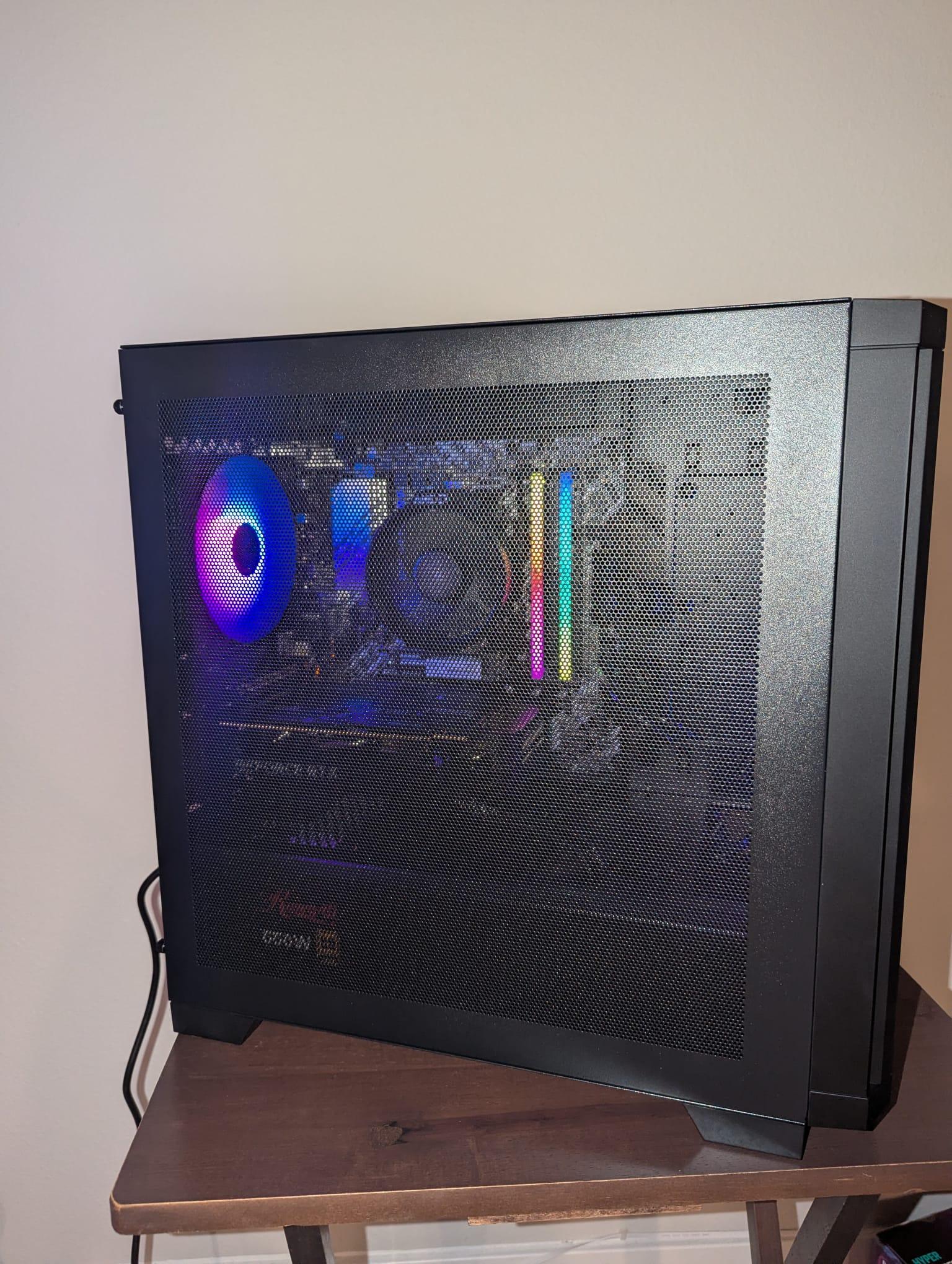 Amd Ryzen 5 5500, GPU ASUS RTX 5050 8gb, 32gb of ddr4