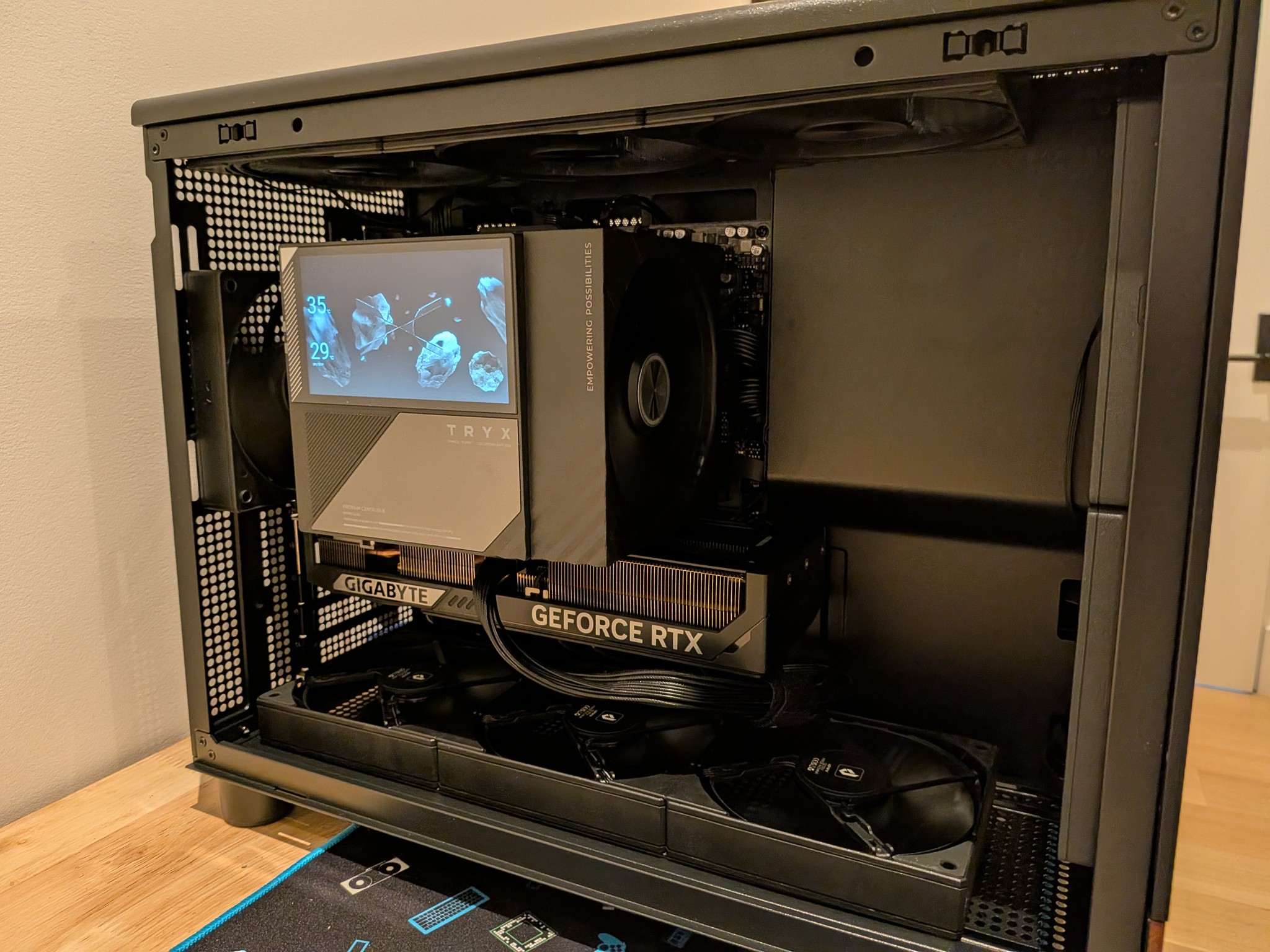 1440p Forest Blackout - RTX 5070, Ryzen 5 7600X3D, 32 GB DDR5 RAM, 2 TB Gen 4 NVME