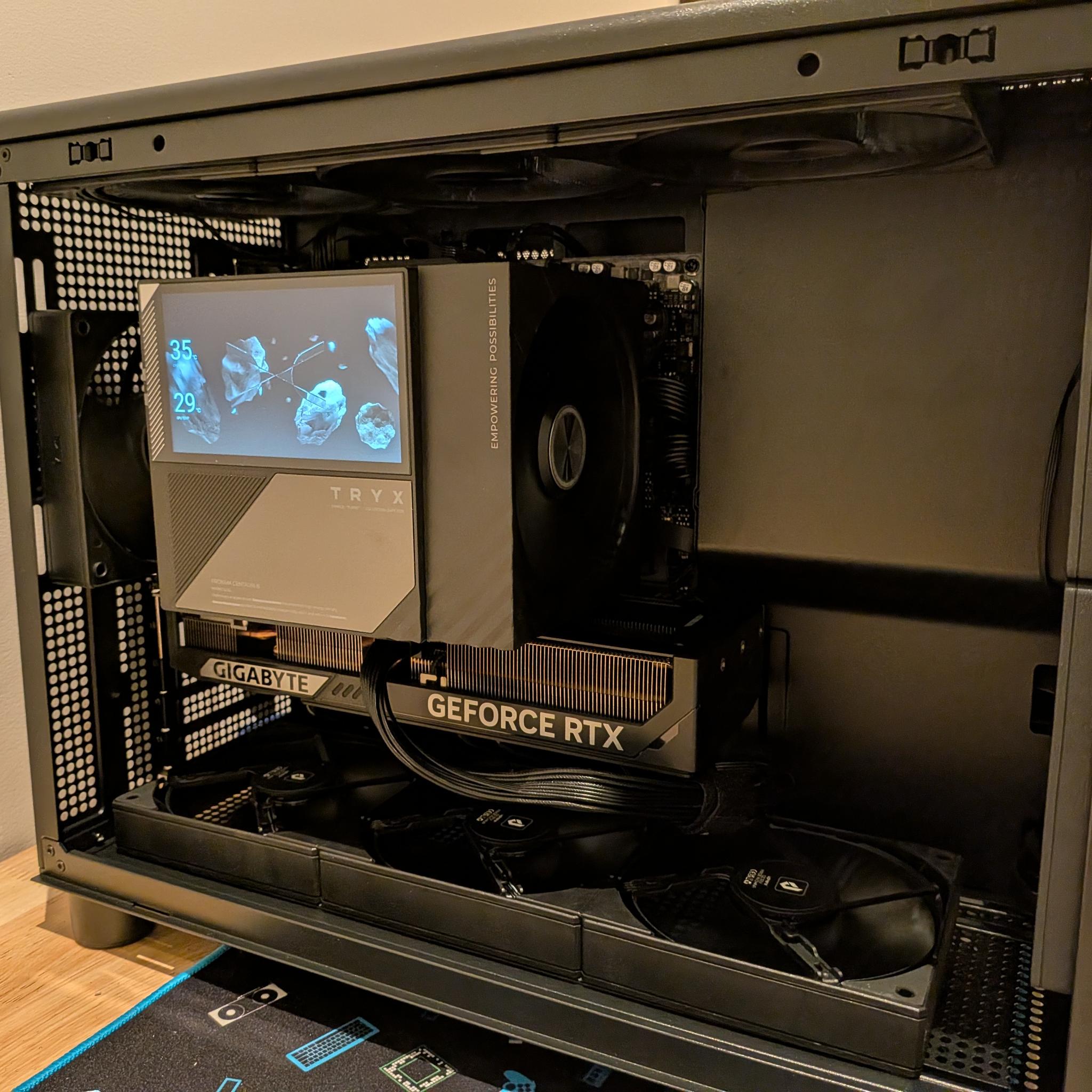 1440p Forest Blackout - RTX 5070, Ryzen 5 7600X3D, 32 GB DDR5 RAM, 2 TB Gen 4 NVME