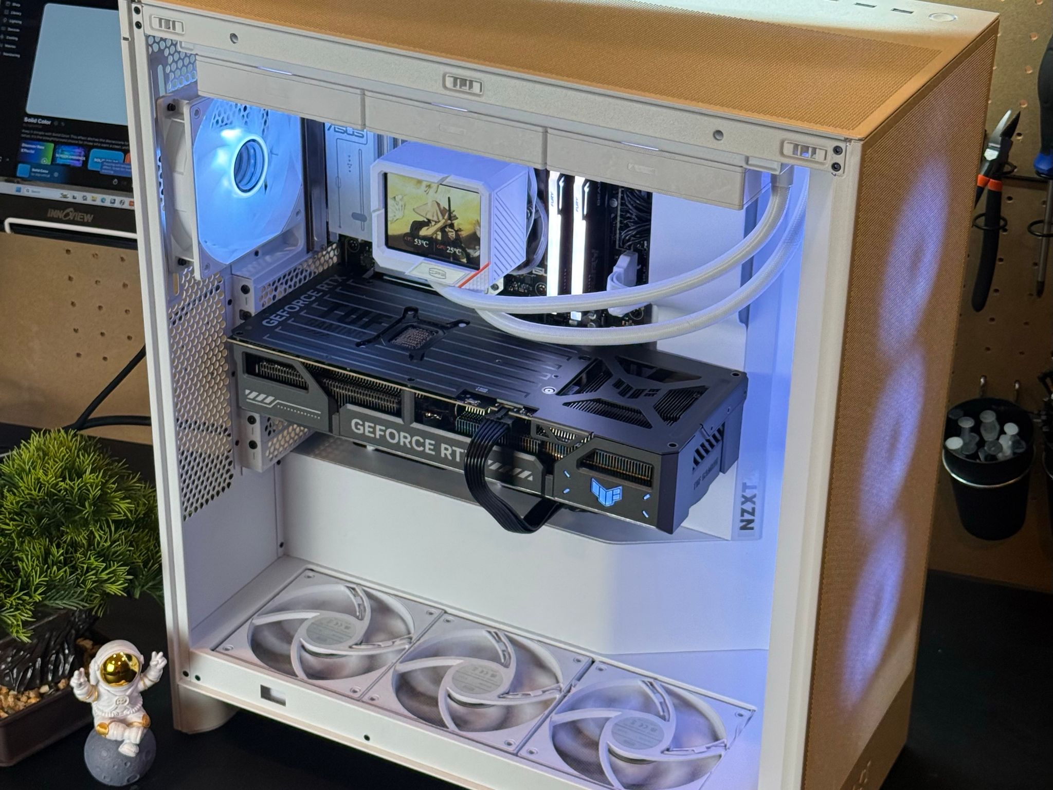 All White Gaming PC | RTX 5070 Ti | Ryzen 7 7800x3D | 32GB DDR5 | 4TB | Windows 11