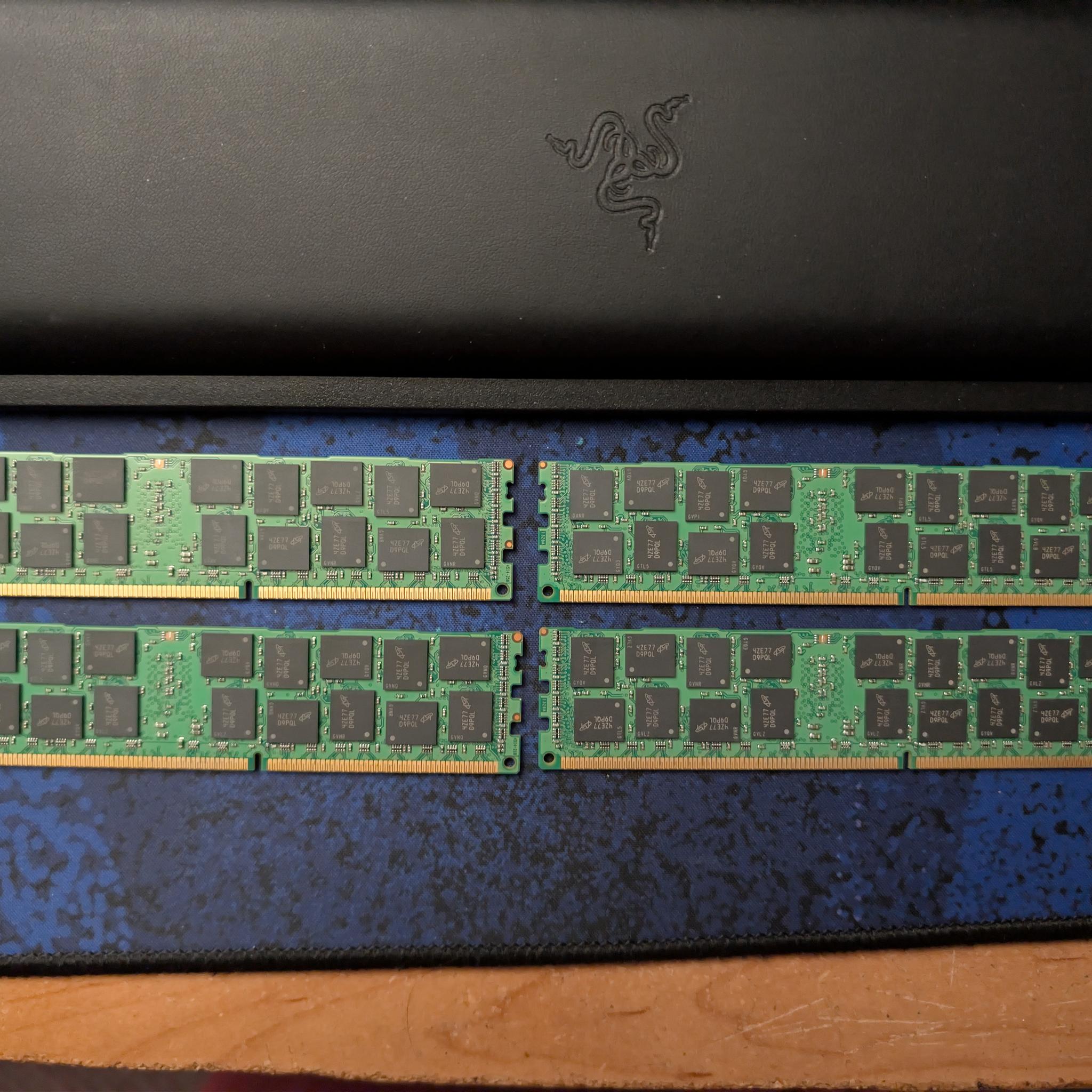 Micron ECC DDR3 RDIMM - 4x16GB - 1600MHz