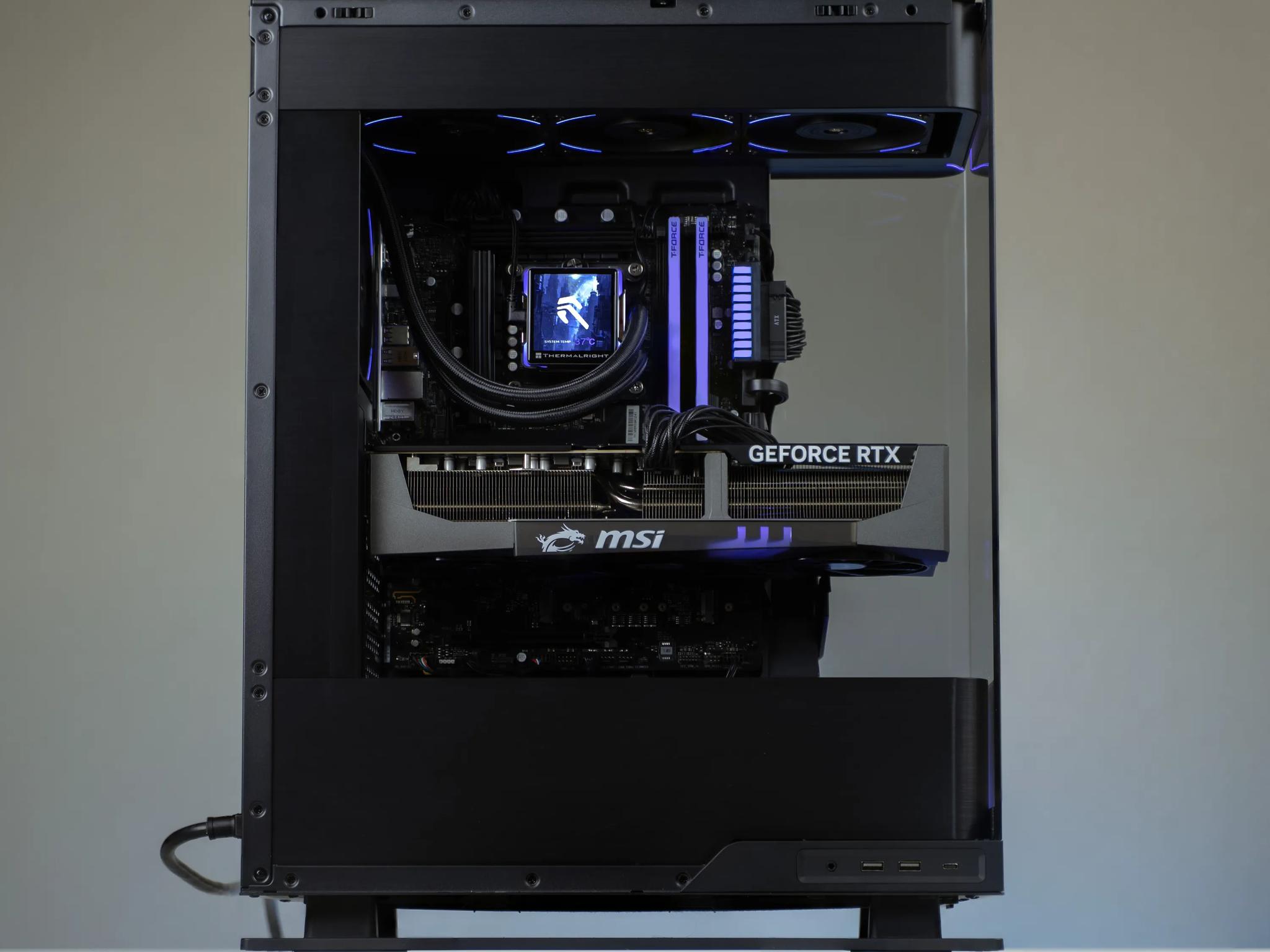 “Lumiform” RTX 5090 Core Ultra 9 285K 48GB 4TB Windows 11 Workstation Gaming PC