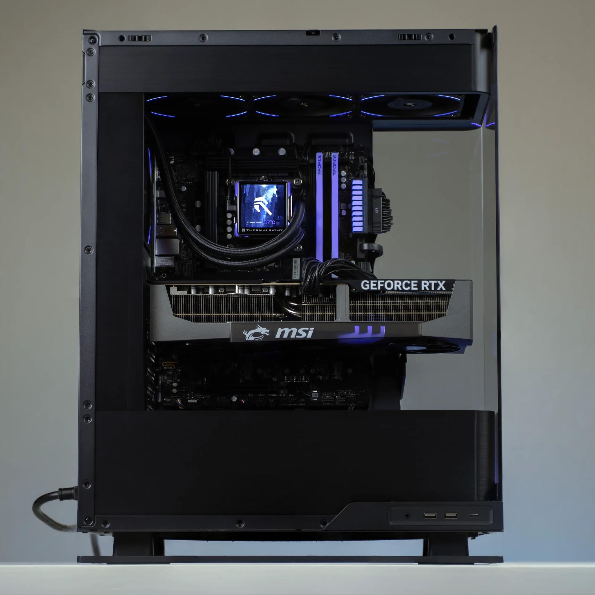“Lumiform” RTX 5090 Core Ultra 9 285K 48GB 4TB Windows 11 Workstation Gaming PC
