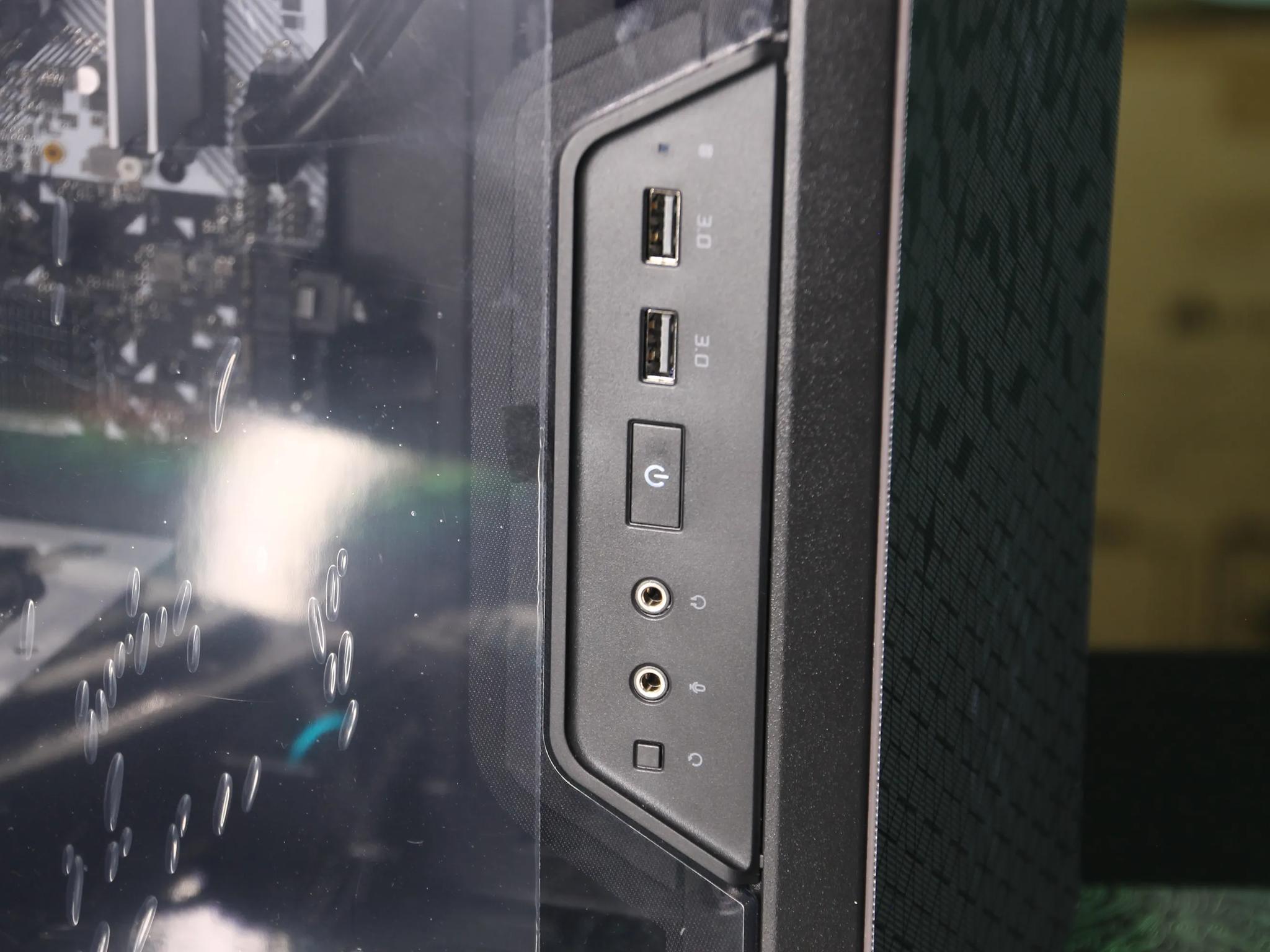 Beginner's Budget Build Bundle - AMD Ryzen 3 2200G Gaming PC
