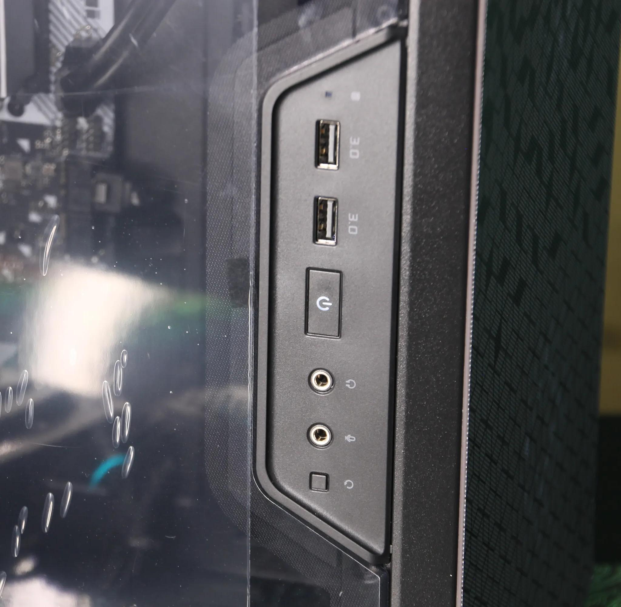 Beginner's Budget Build Bundle - AMD Ryzen 3 2200G Gaming PC