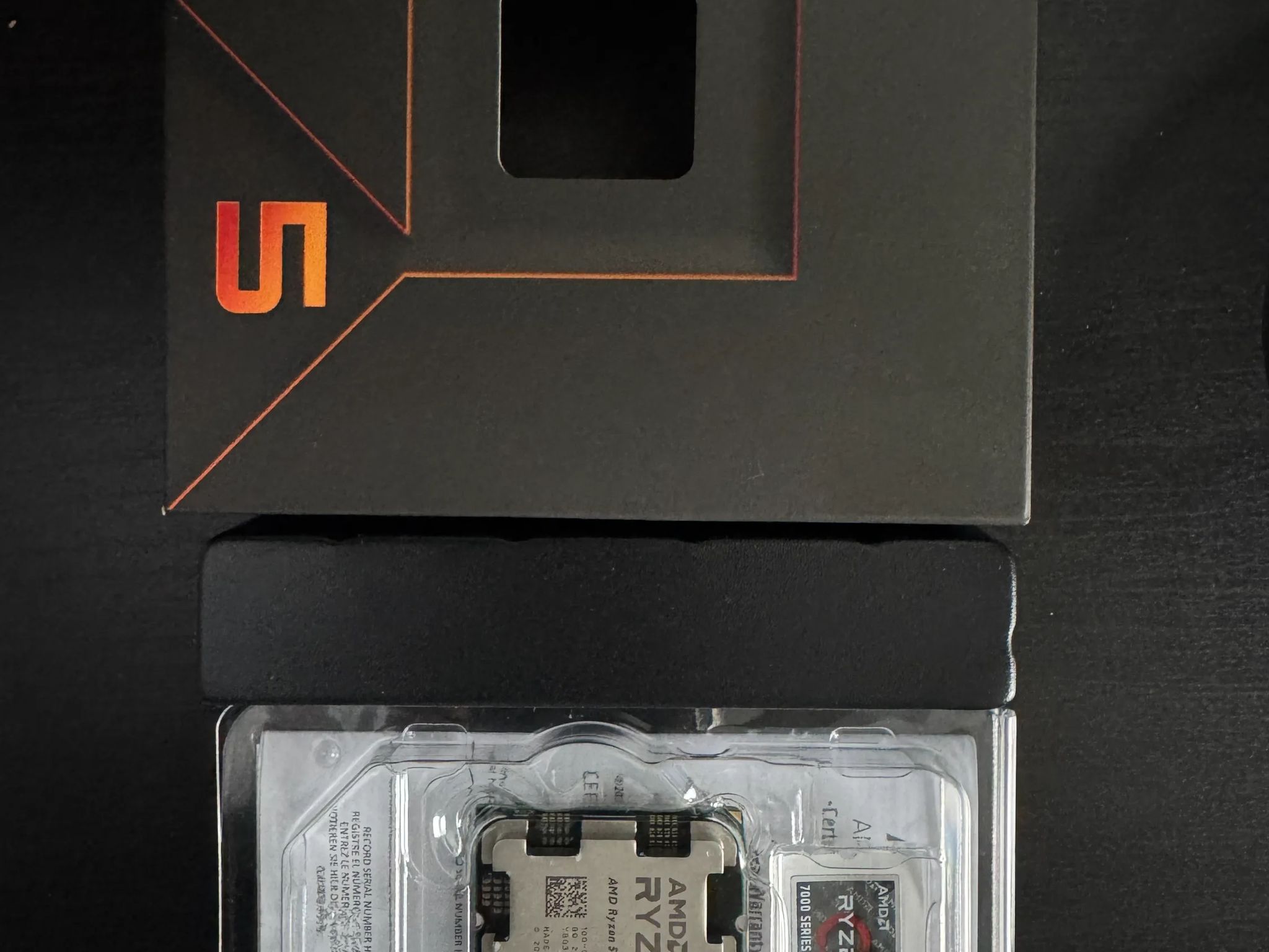 AMD Ryzen™ 5 7600X With Radeon Graphics CPU