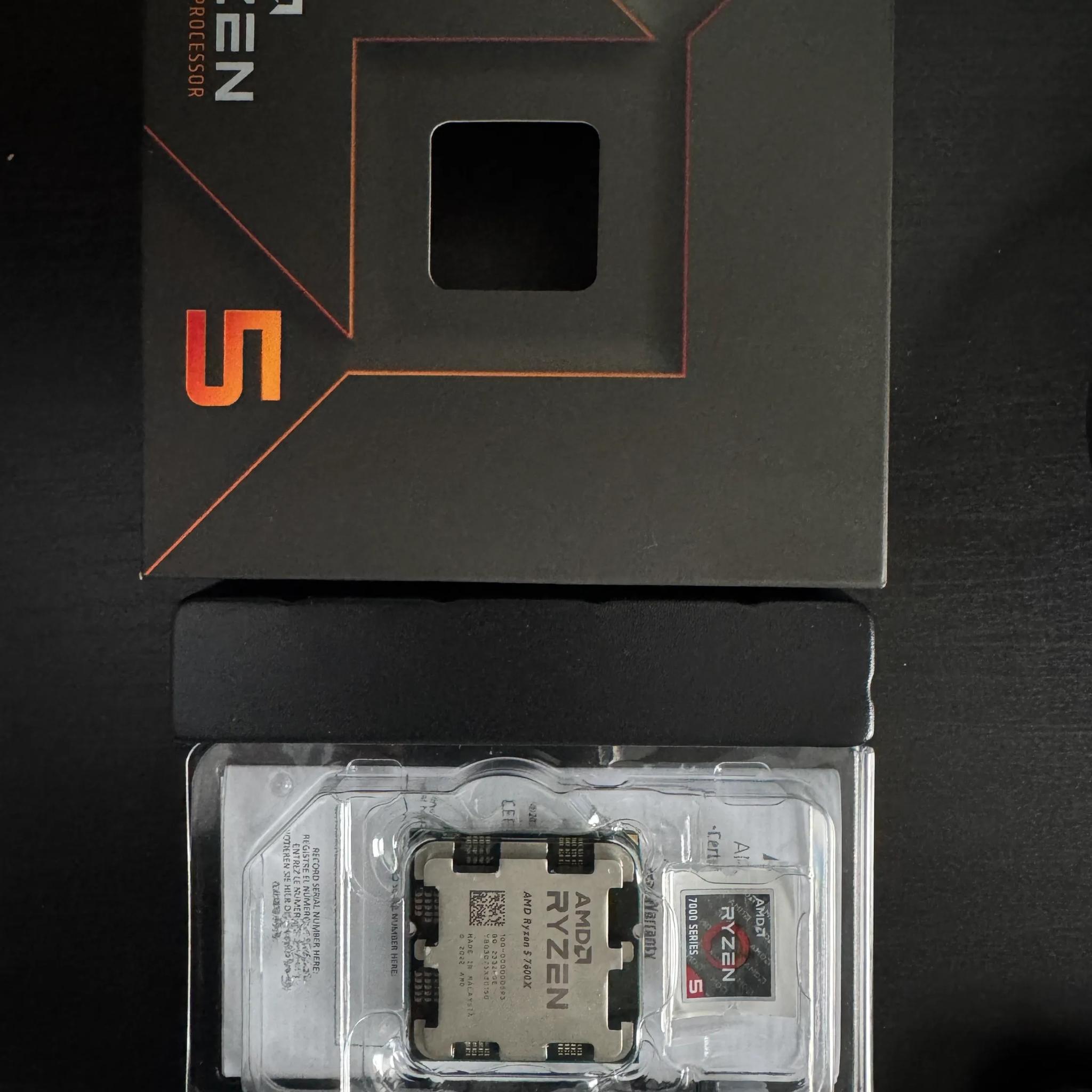 AMD Ryzen™ 5 7600X With Radeon Graphics CPU