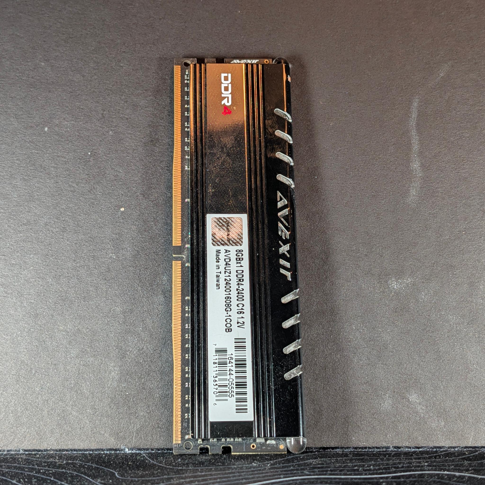 Avexir Core Series 8GB DDR4-2400 CL16