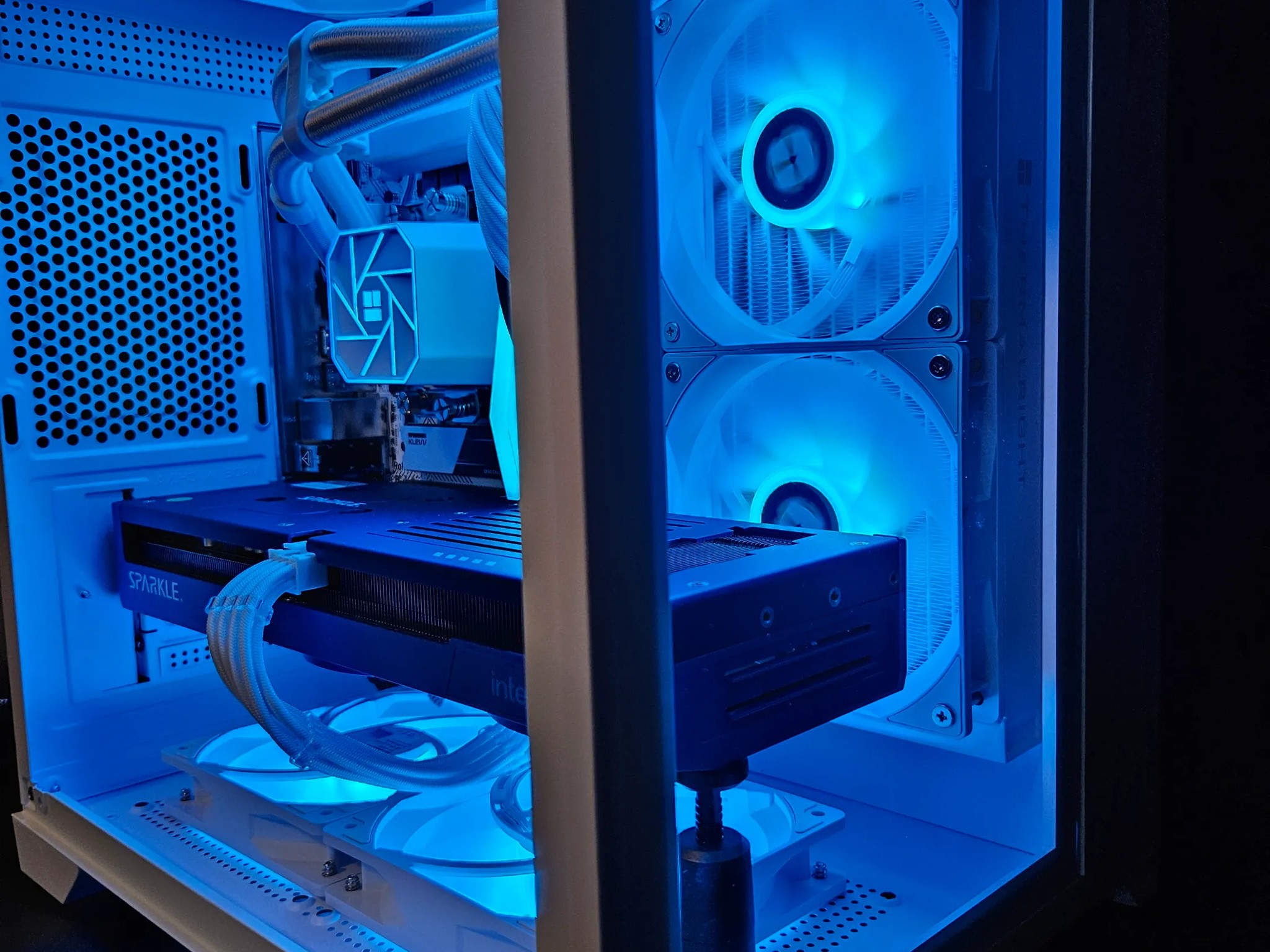 Limited time sale! Blue Team WINS! intel I5 / 35GB DDR5 / 1TB SSD / ARC B580