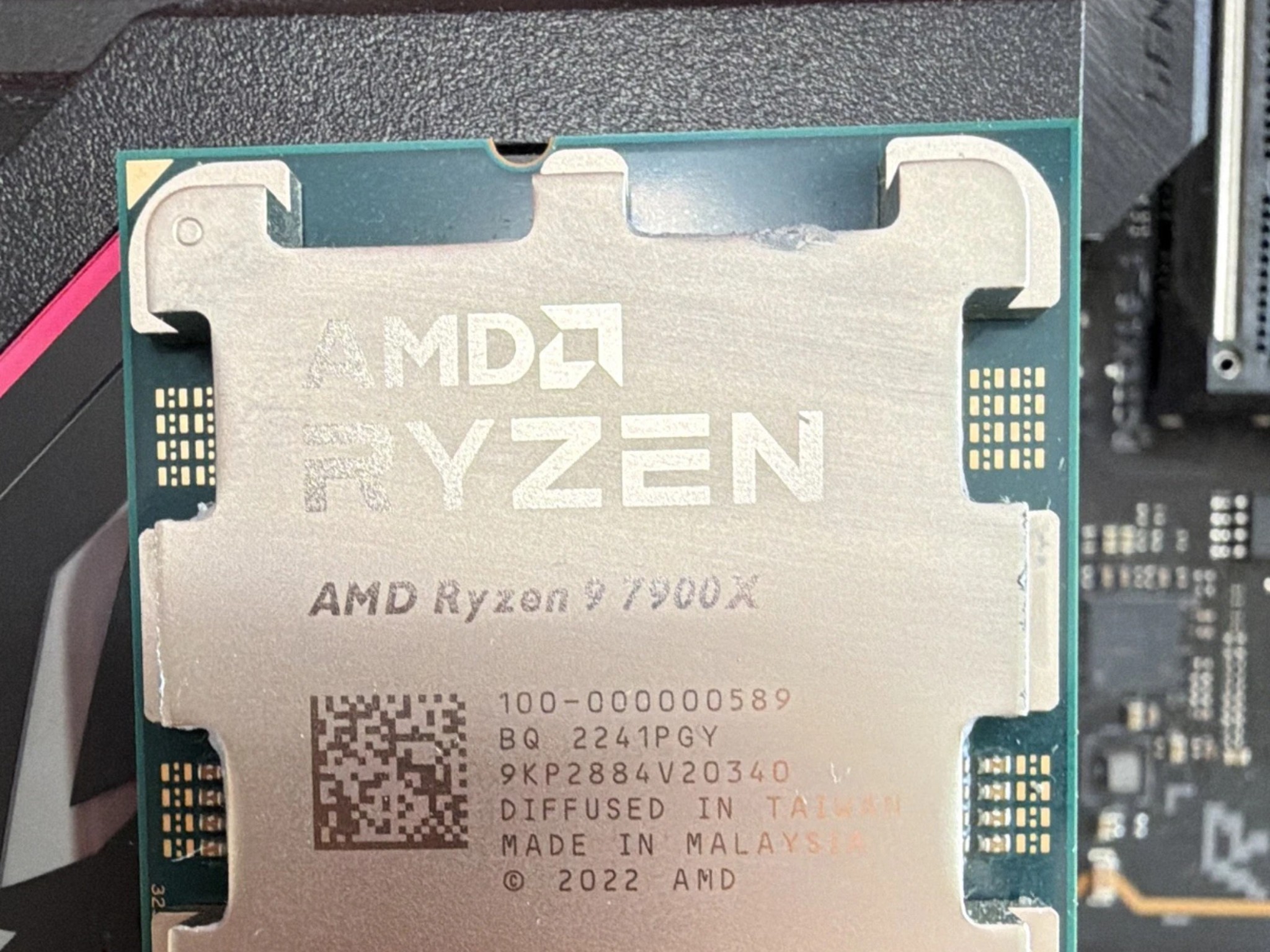 AMD Ryzen 9 7900X