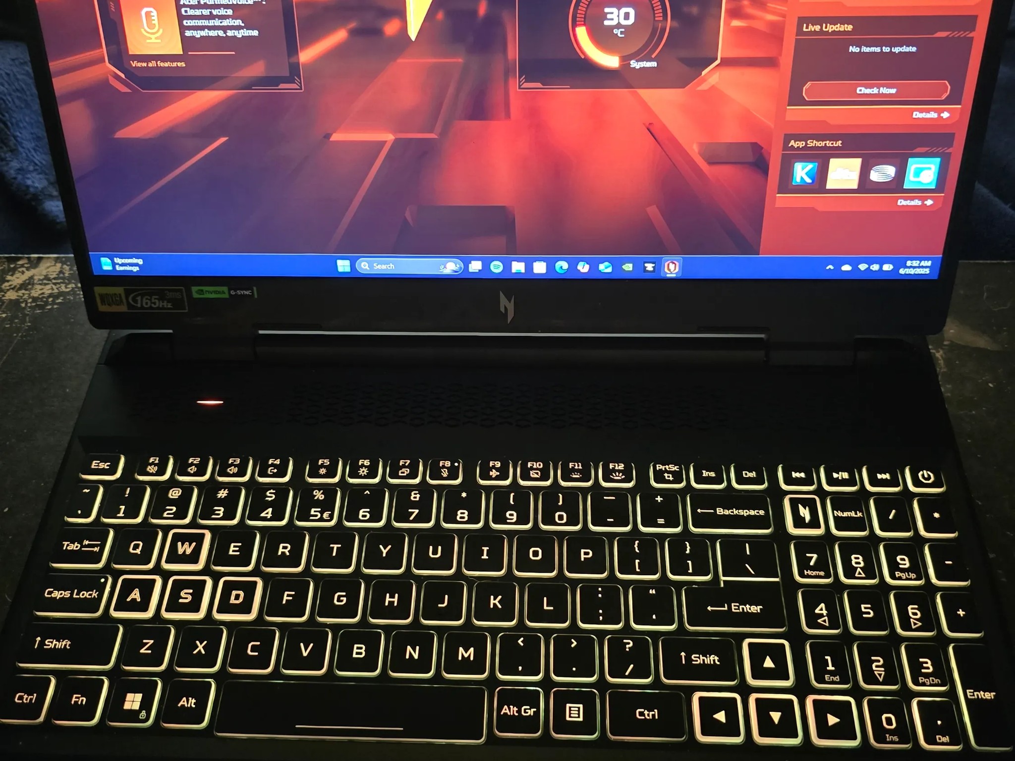 ACER NITRO 16 AMD RYZEN 9 7940HS, NVIDIA 4070 LAPTOP 8 GB RAM, SCREEN HAS SOME BAD PIXELS