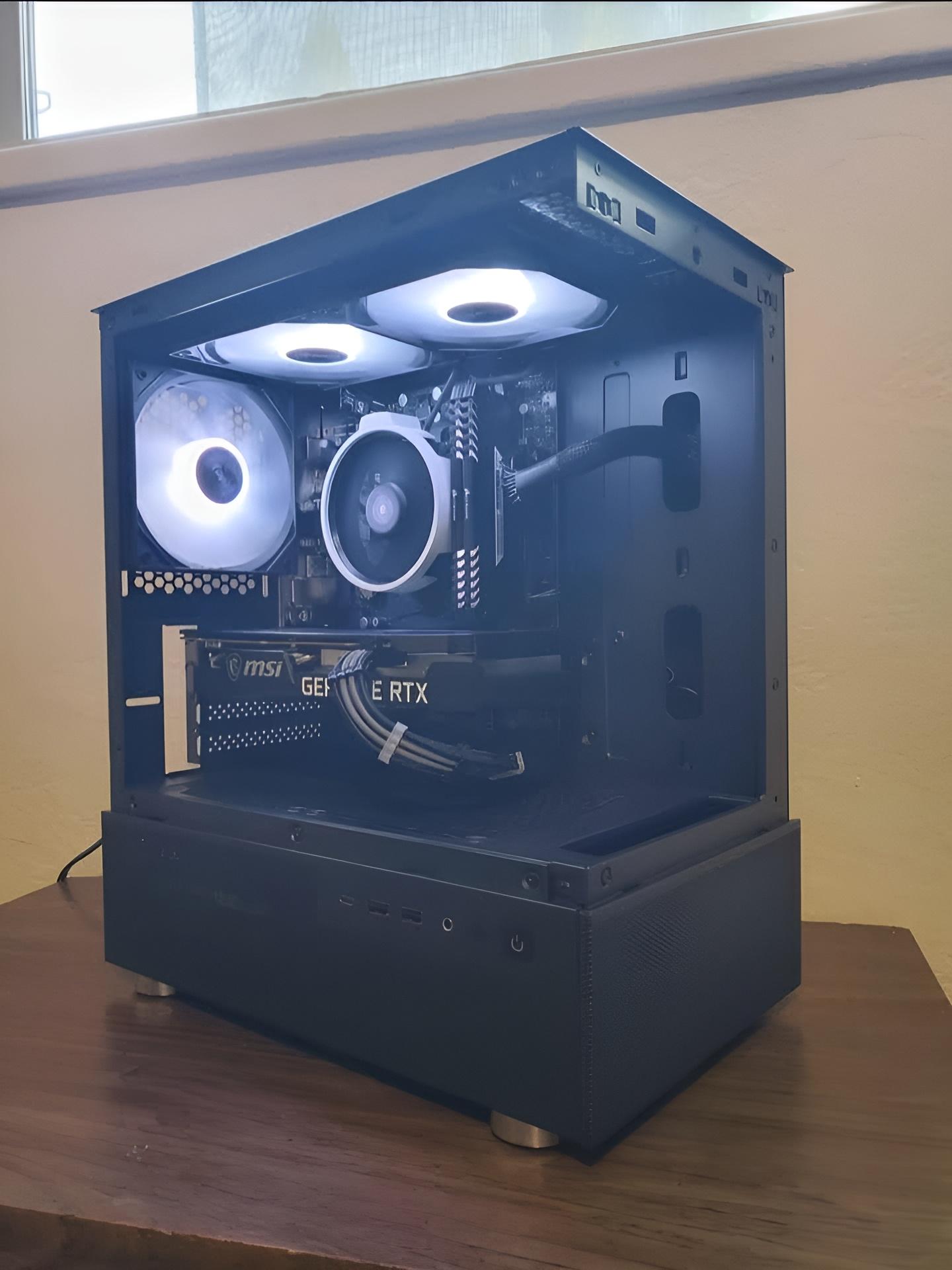 3060-12gb ryzen 5-5600x 32gbs ram