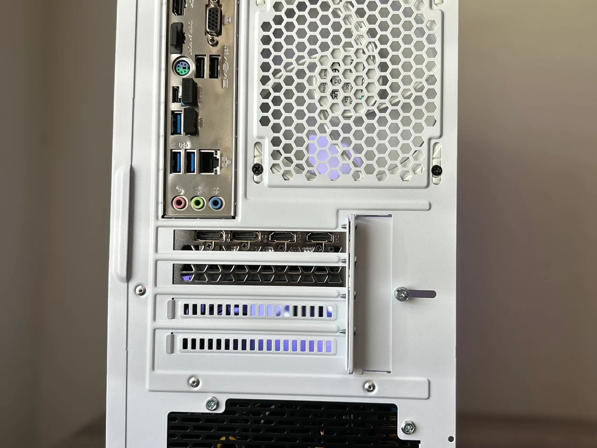Ryzen 5 3600 | RX6600 | 16GB RAM | 500GB Gen 3 NVME