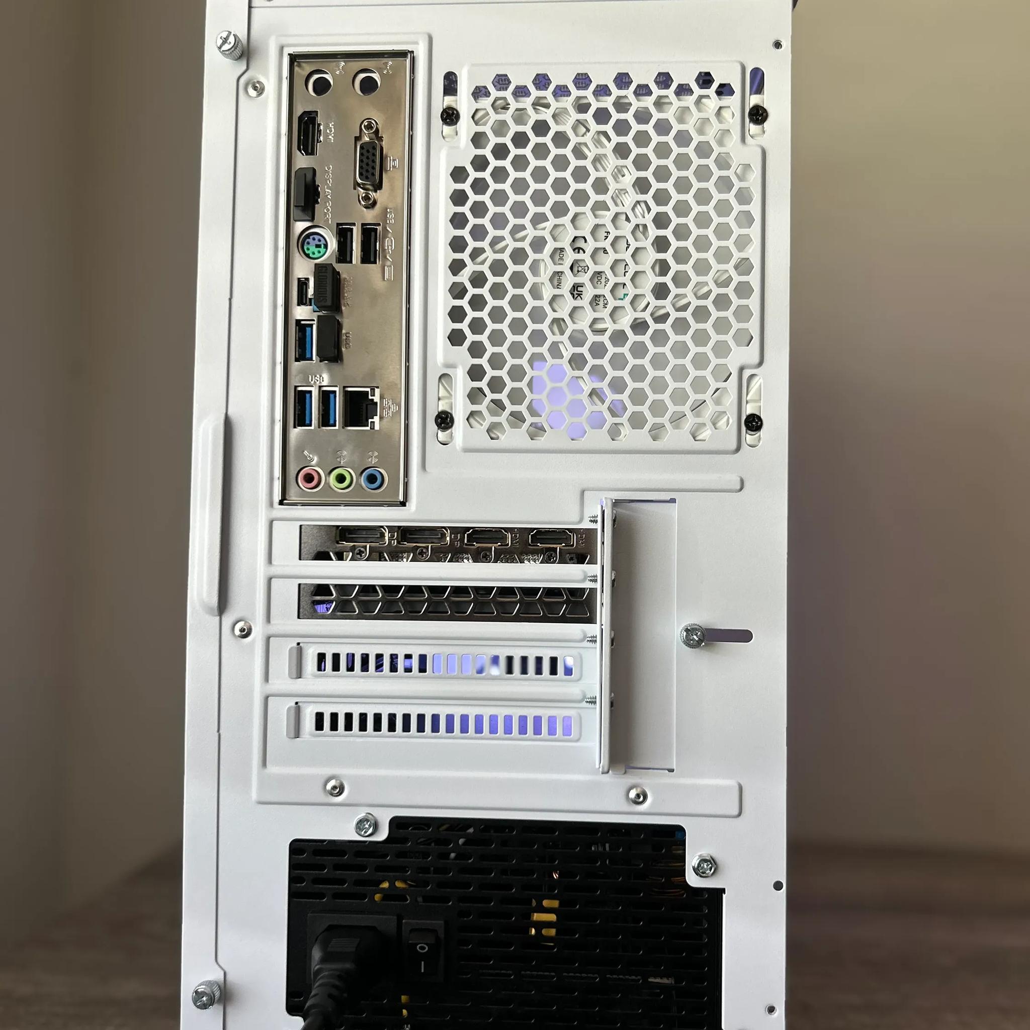 Ryzen 5 3600 | RX6600 | 16GB RAM | 500GB Gen 3 NVME