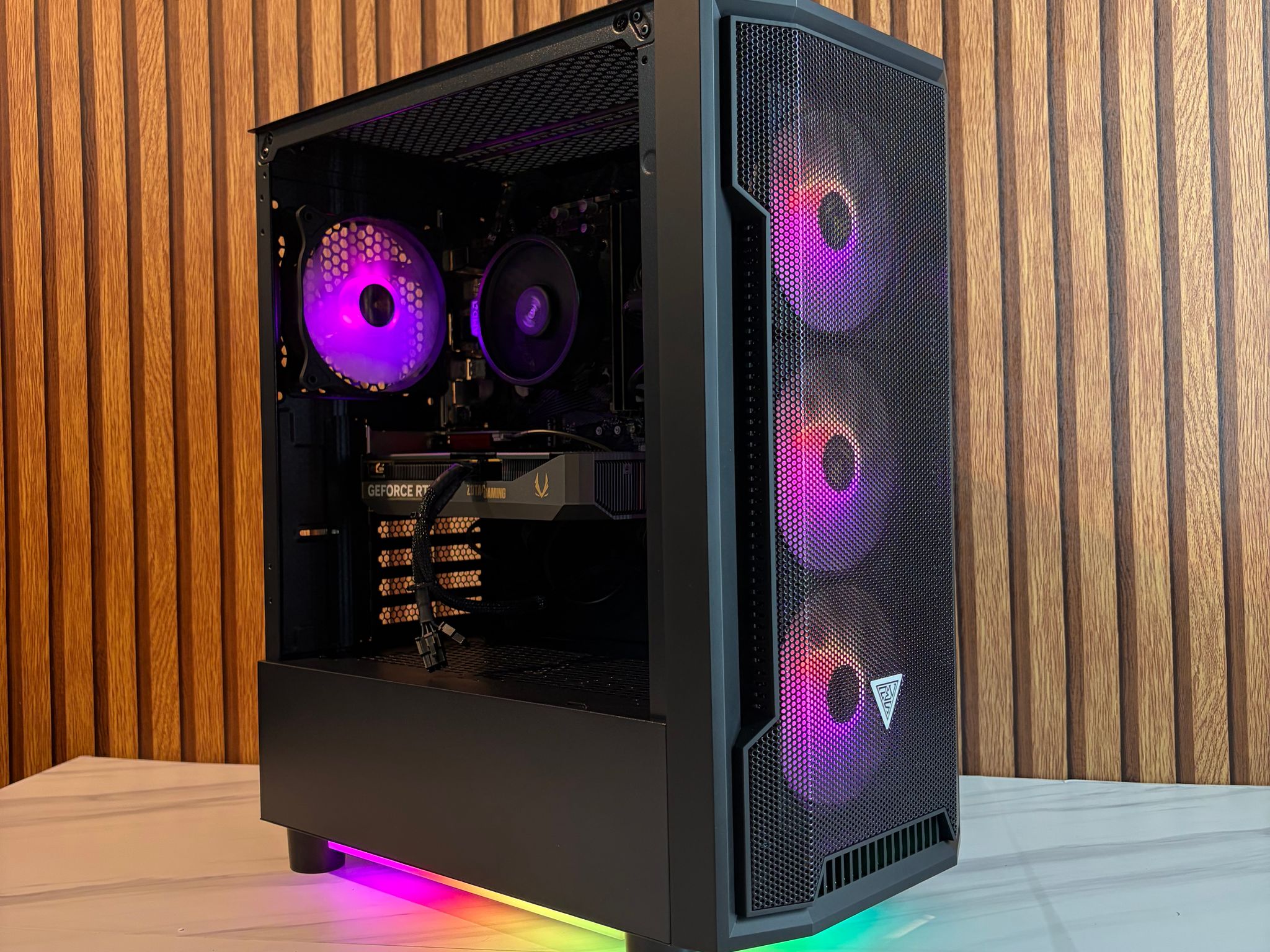 RTX 5060 | RYZEN 5 5500 | 16GB DDR4 | 500GB SSD| 450W