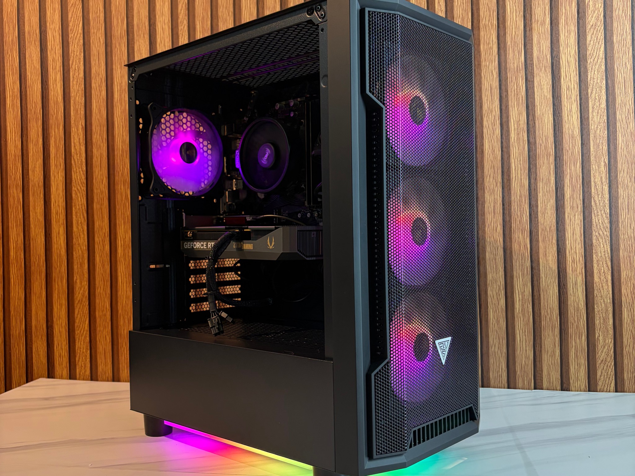 RTX 5060 | RYZEN 5 5500 | 16GB DDR4 | 500GB SSD| 450W