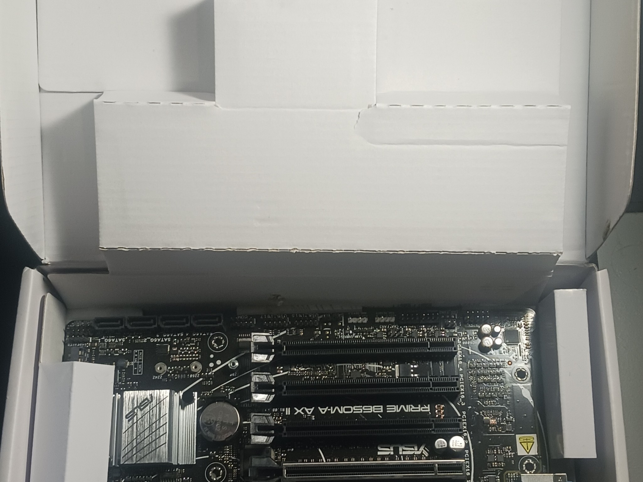 (READ DESC.)ASUS PRIME B650M-A AX II AM5 WIFI Motherboard POSTS BUT HAS DIMM/FRONT USB HEADER ISSUES