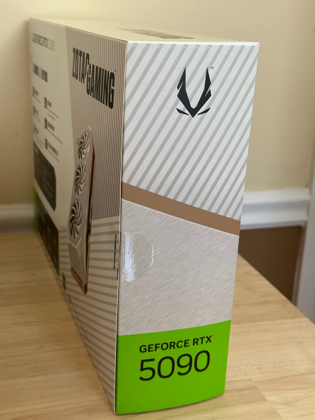 ZOTAC RTX 5090 White Edition SOLID OC 32 GB GDDR7 | Jawa