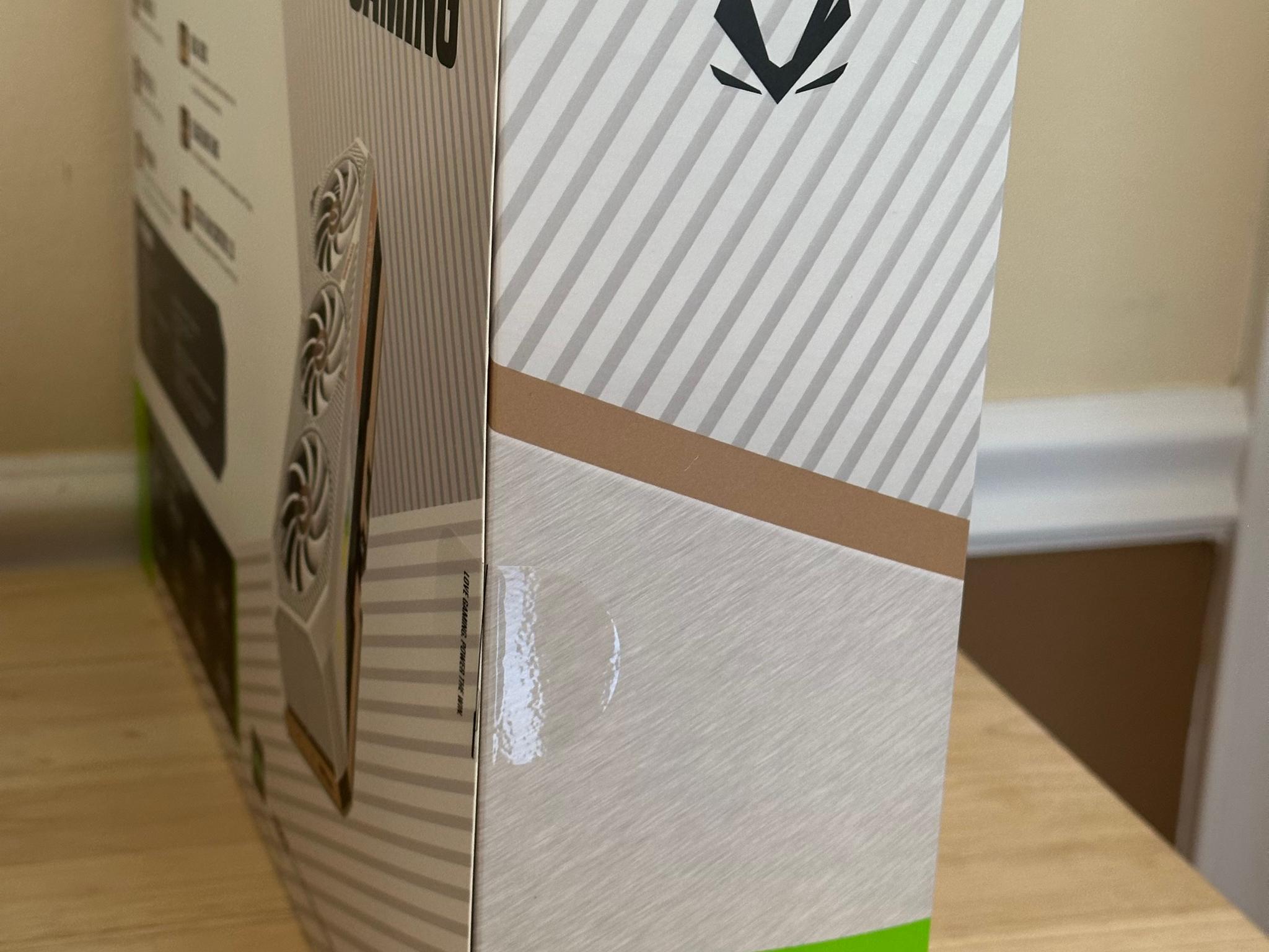 ZOTAC RTX 5090 White Edition SOLID OC 32 GB GDDR7