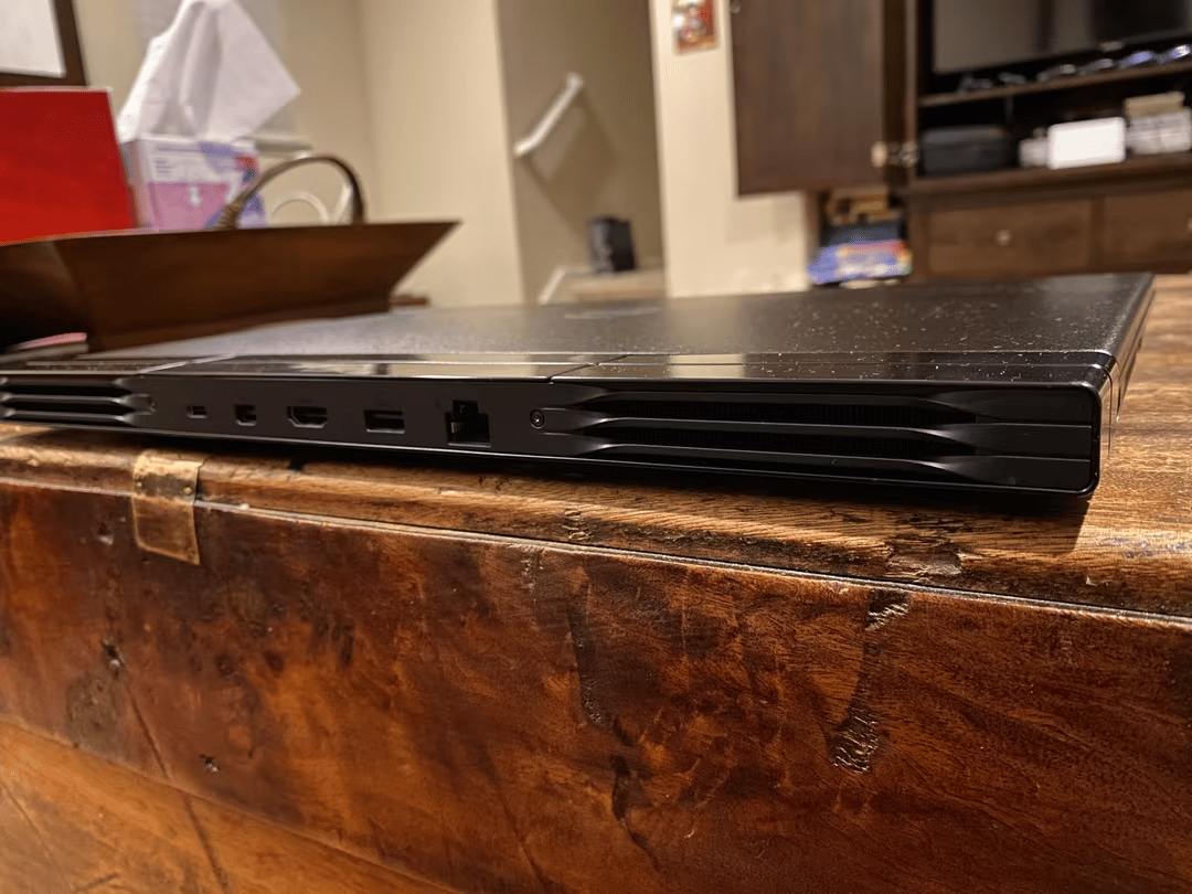 Dell G7 7500 - Intel Core i7-10750H - 32GB RAM - 4K60P OLED - RTX 2070 Max-Q