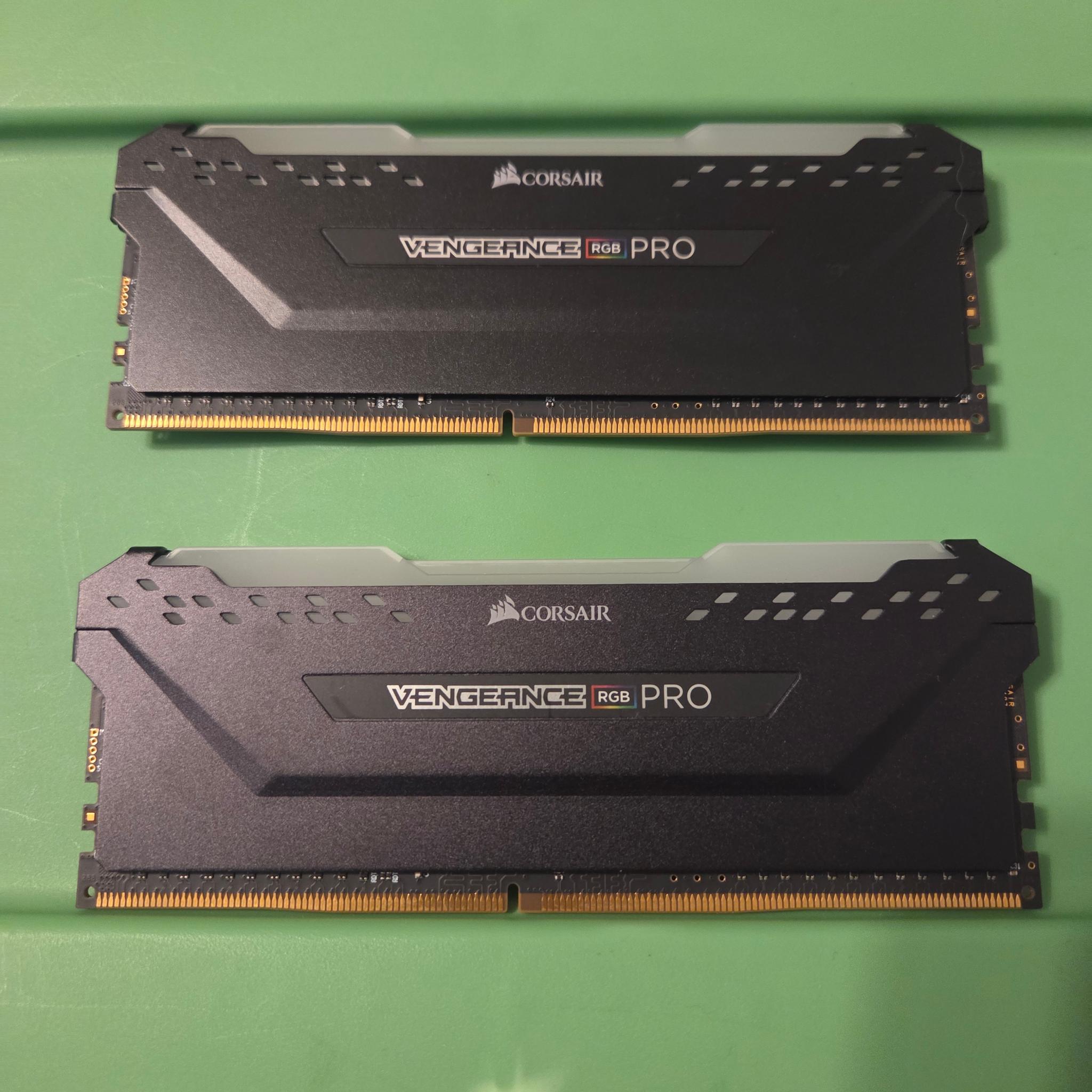 Corsair vengeance RGB PRO 16gb kit 3000mhz cl 15
