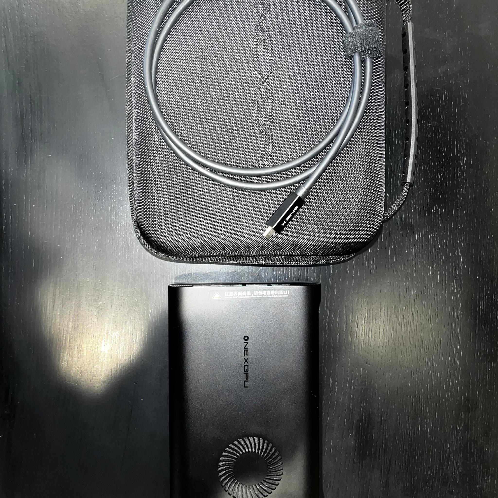 OneXGPU external graphics card(egpu)