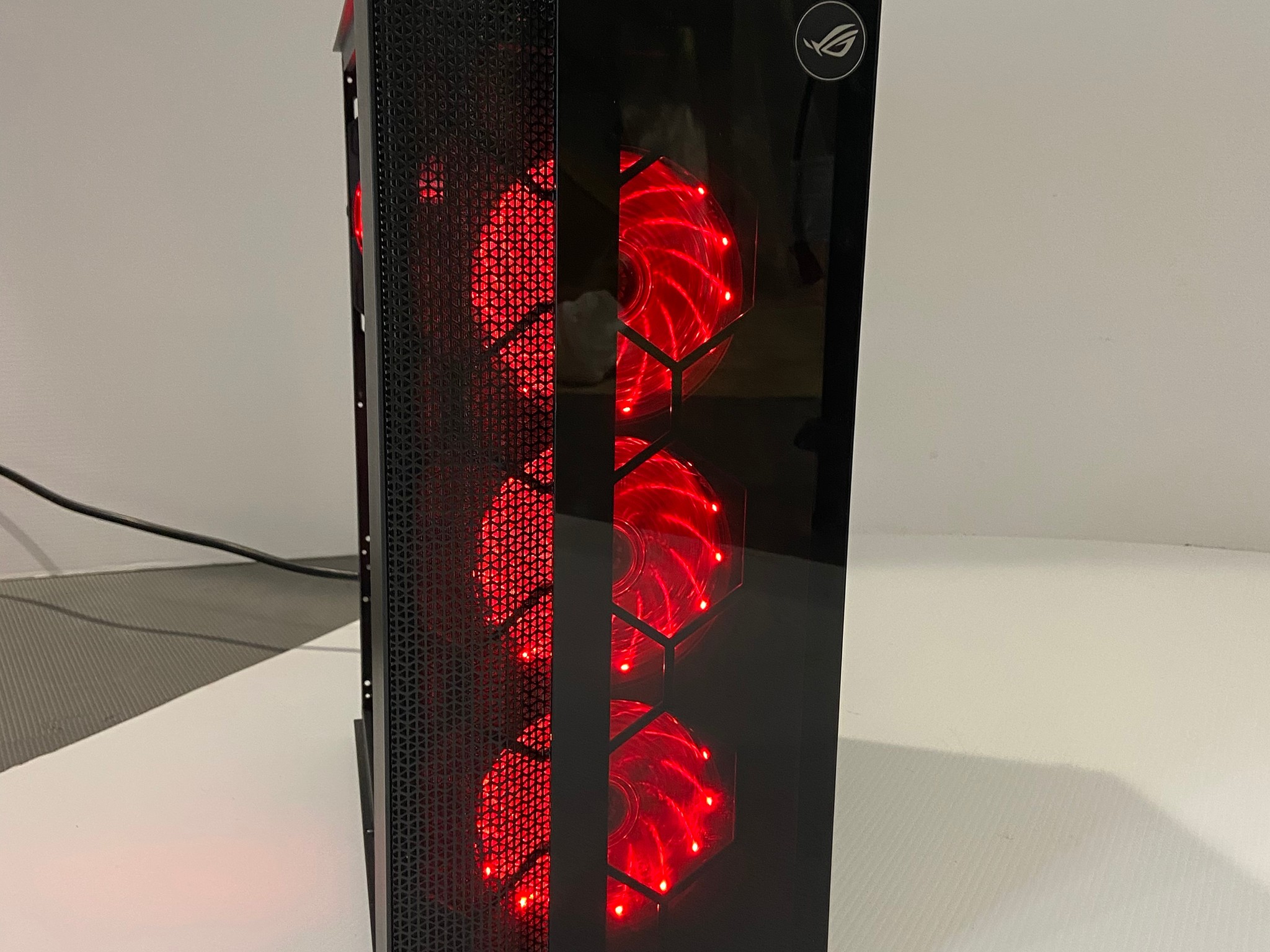 !USED! Ryzen 5 3600 | RTX 3060 | Red RGB