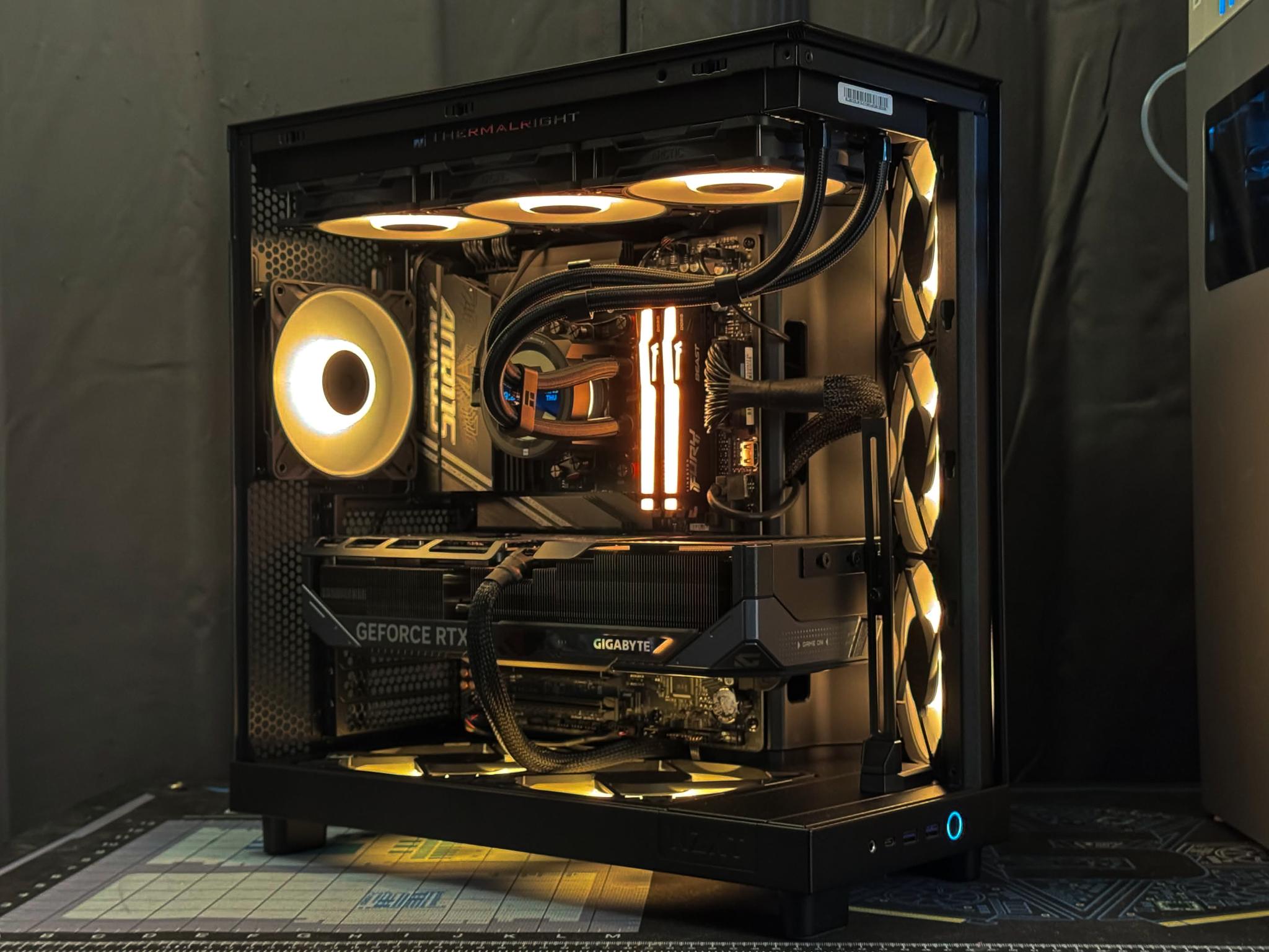 Amber - 9850X3D, RTX 5080, 2TB SSD, Wifi