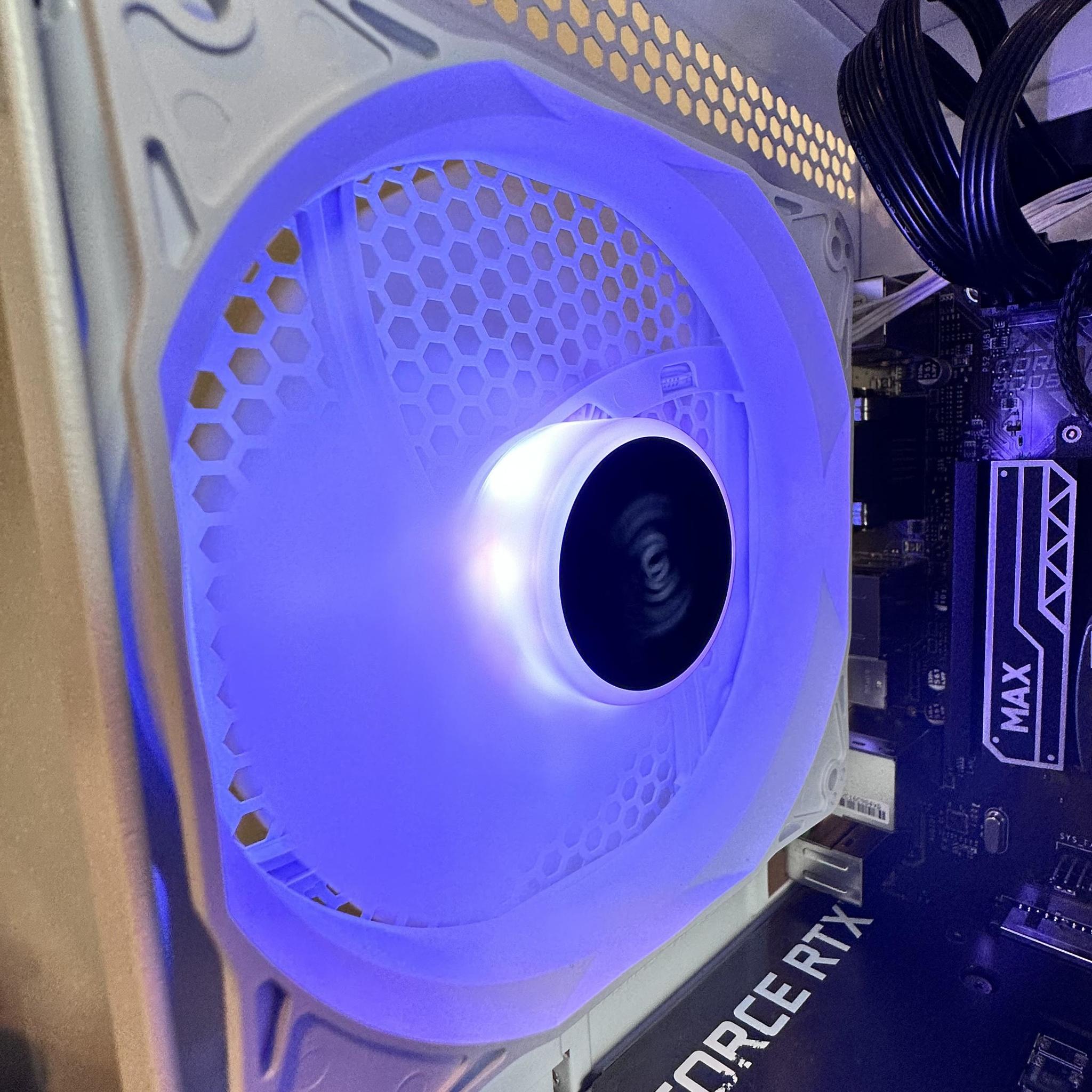 White Gaming PC | RTX 3070, Ryzen 5 5600X, 1TB SSD, 16GB 3200HMz RAM