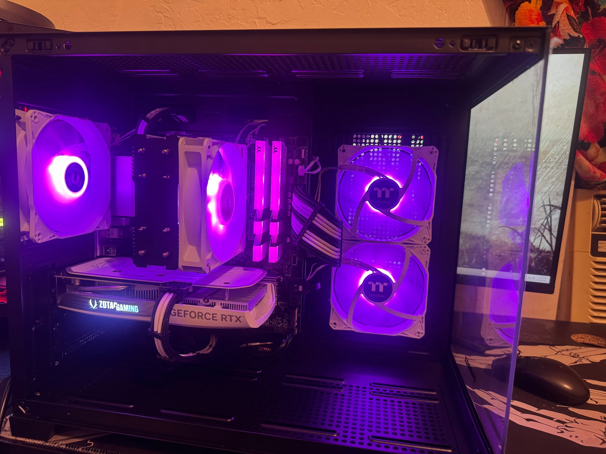 Panda Build Gaming PC / content creation | NVIDIA GEFORCE RTX 4060 | Ryzen 5 | 16GB RAM | WINDOWS 11