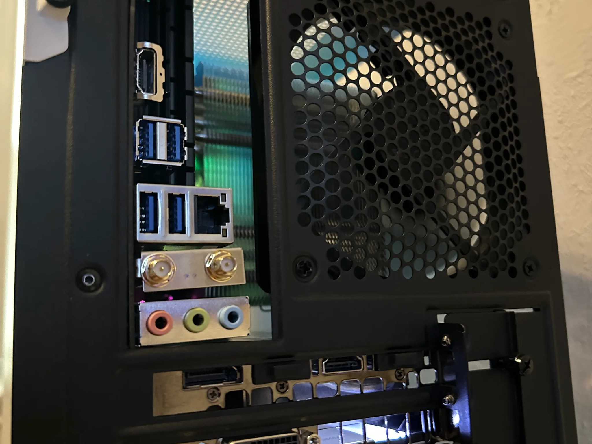 GTX 1070, 10100F, 16gb RAM Custom Gaming PC