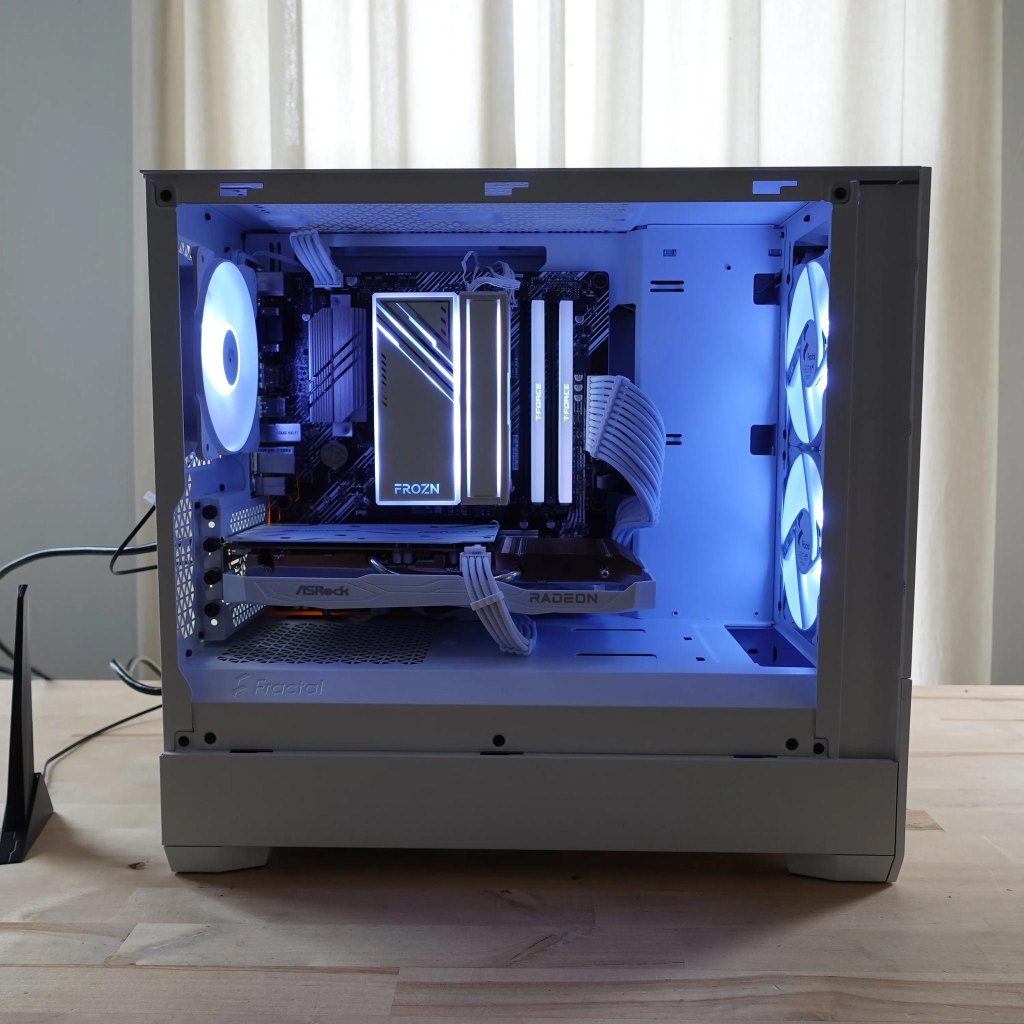 Entry-Level Midrange Gaming PC with AMD Ryzen 5 5600 Radeon RX 6600 1 TB NVMe Windows 11 Home
