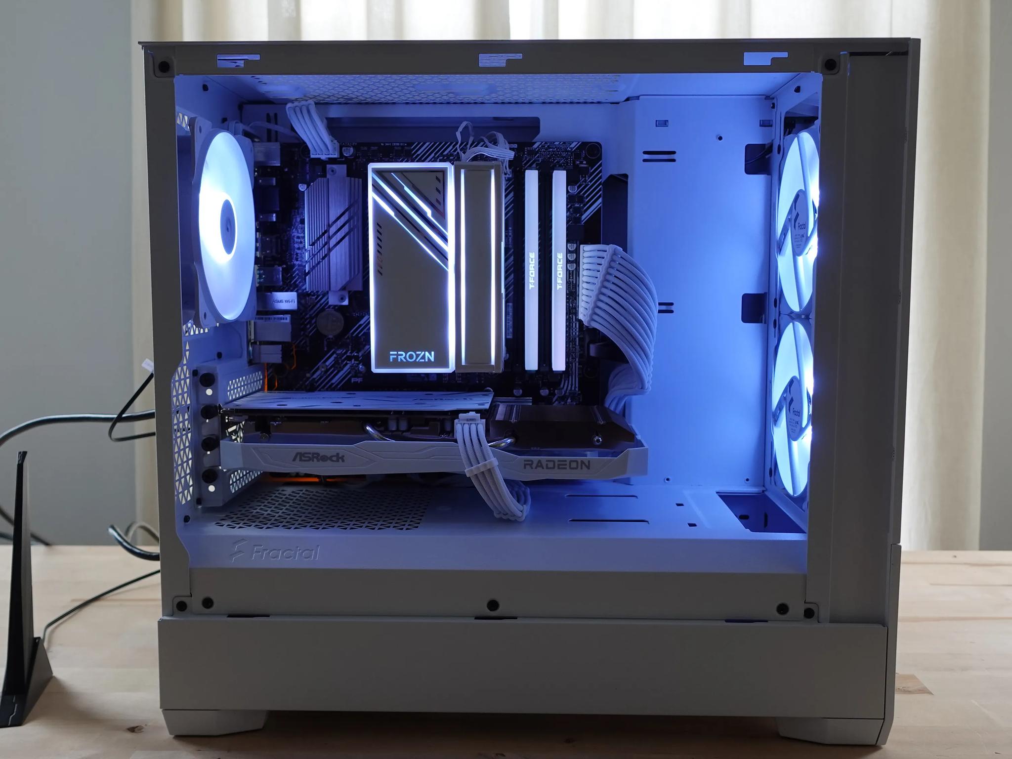Entry-Level Midrange Gaming PC with AMD Ryzen 5 5600 Radeon RX 6600 1 TB NVMe Windows 11 Home
