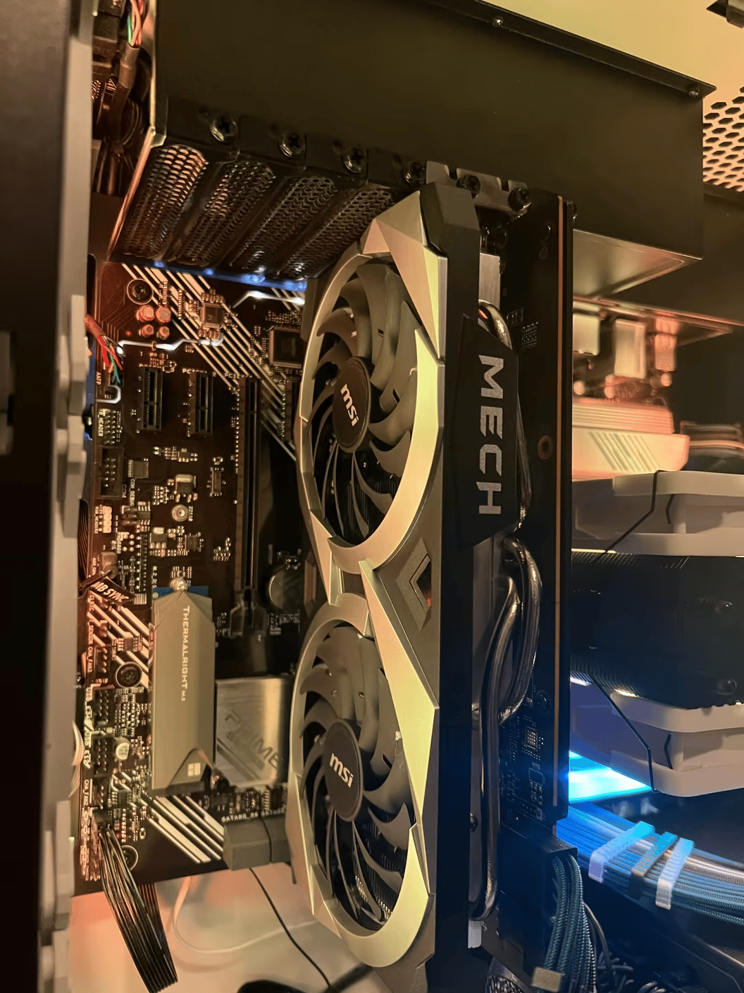 "Panda" / Ryzen 7 3800xt, Rx 6700xt gaming pc