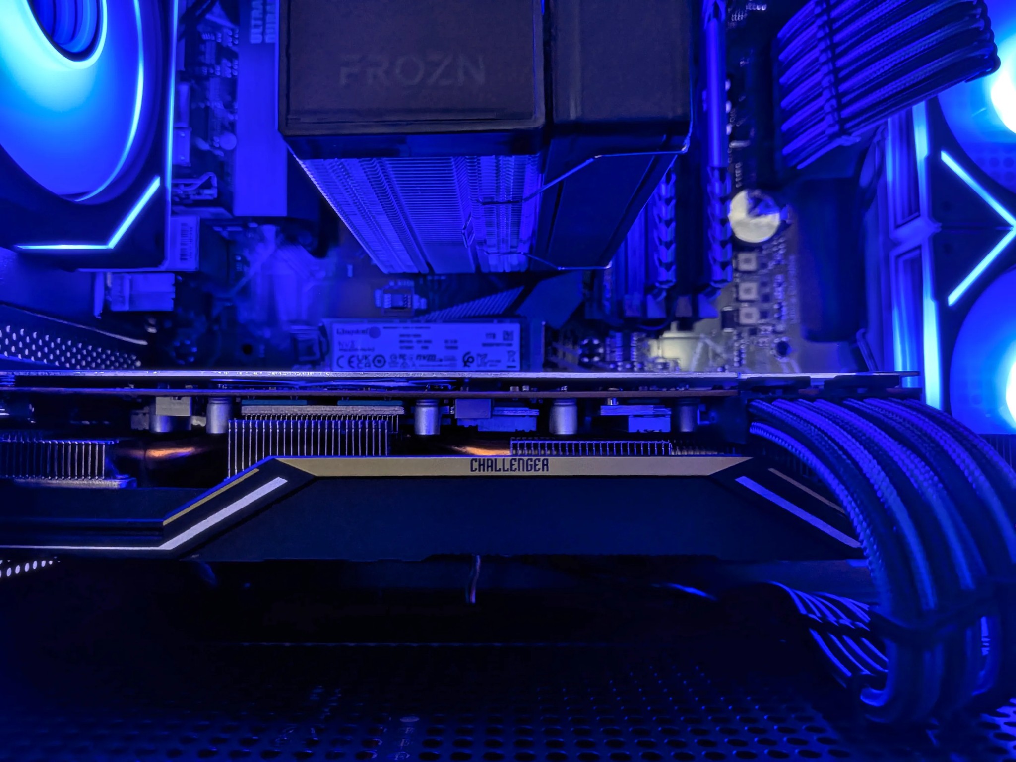 🟦"Bioluminescence"🟦 1080p Gaming PC | 5700 XT - Ryzen 5 3600 - 16GB RAM - 1TB NVME | WiFi & Win 11